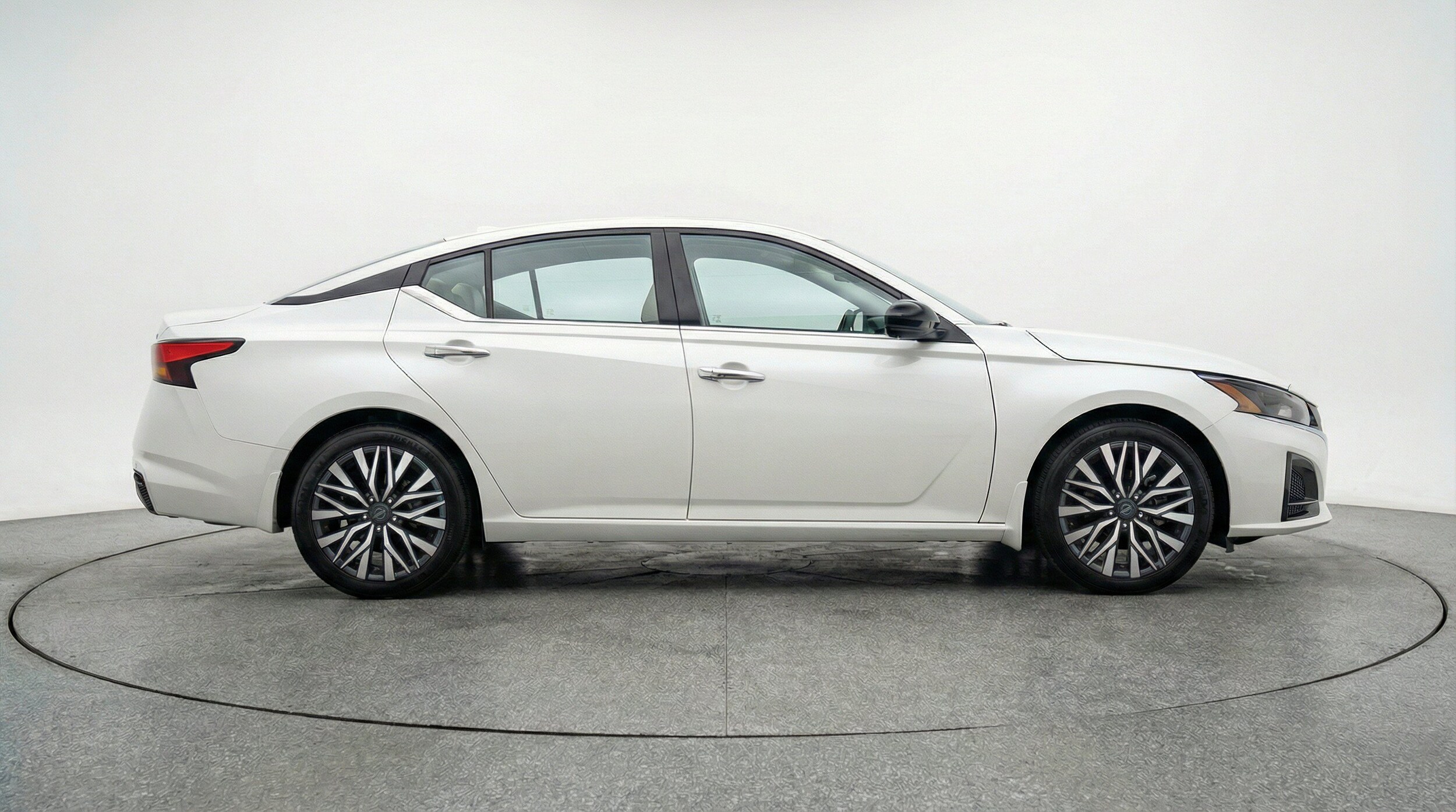 Thumbnail: 2025 Nissan Altima - 11