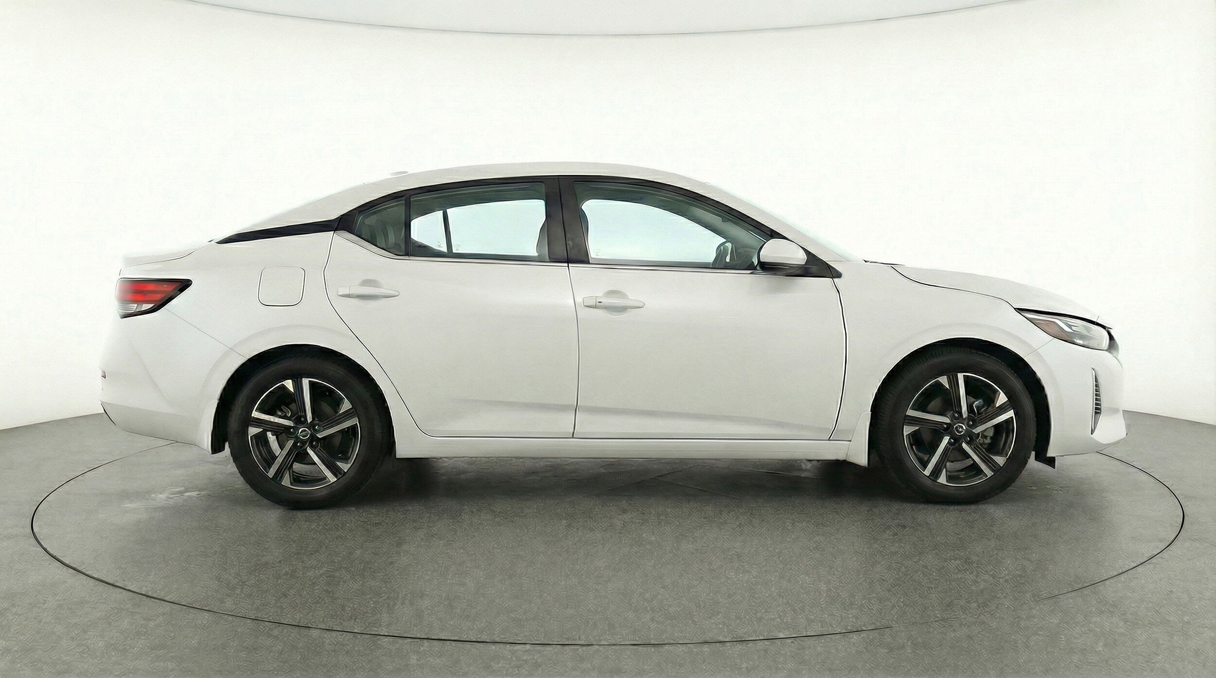Thumbnail: 2025 Nissan Sentra - 11