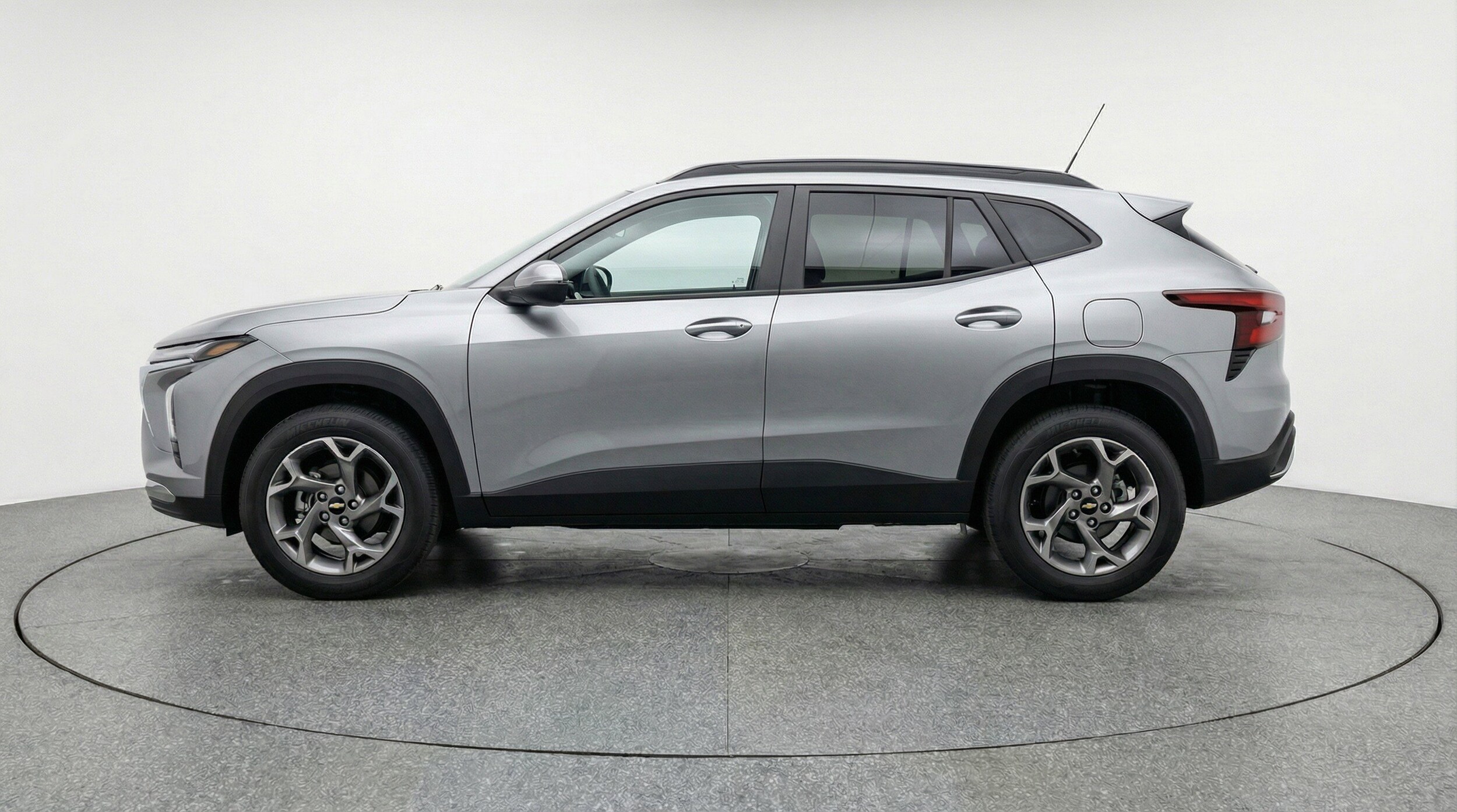 Thumbnail: 2025 Chevrolet Trax - 5