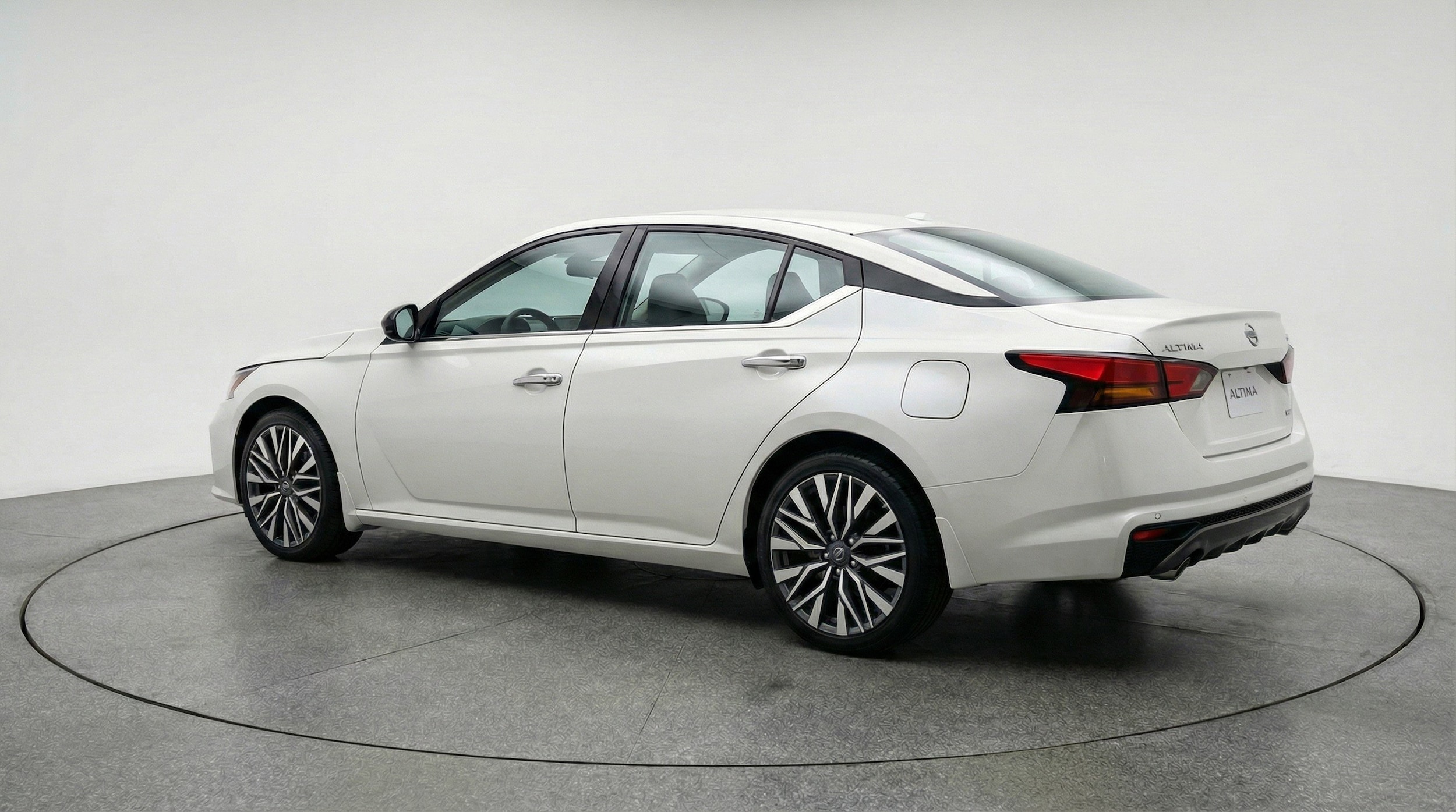 Thumbnail: 2025 Nissan Altima - 6