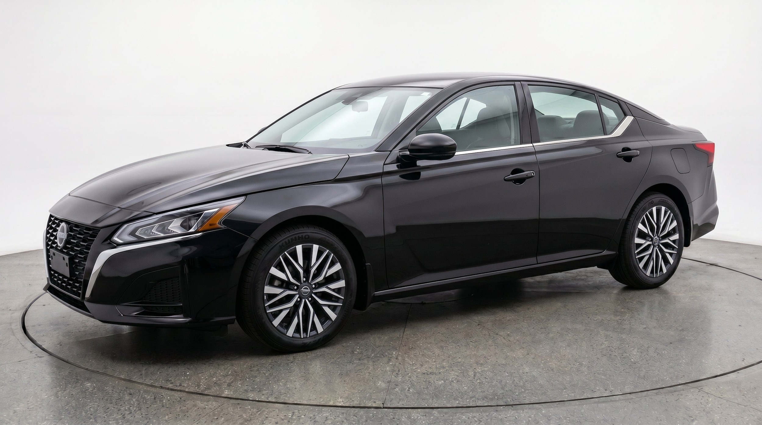 Thumbnail: 2025 Nissan Altima - 3
