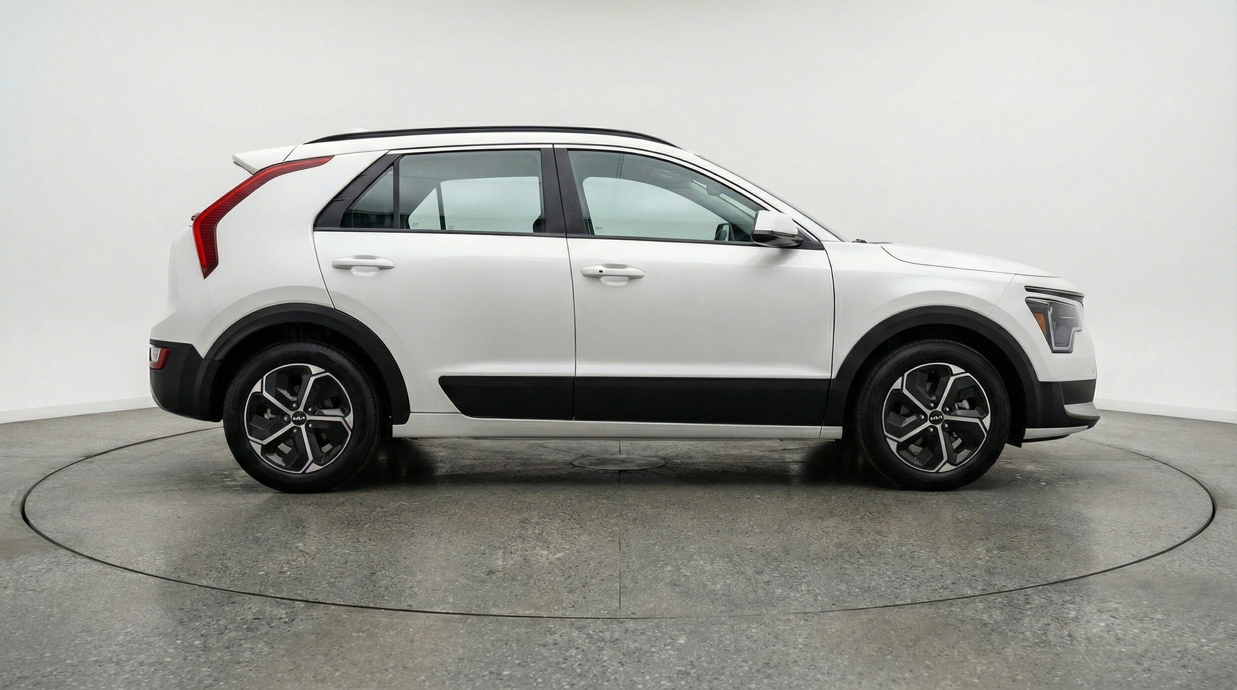Thumbnail: 2026 Kia Niro - 11