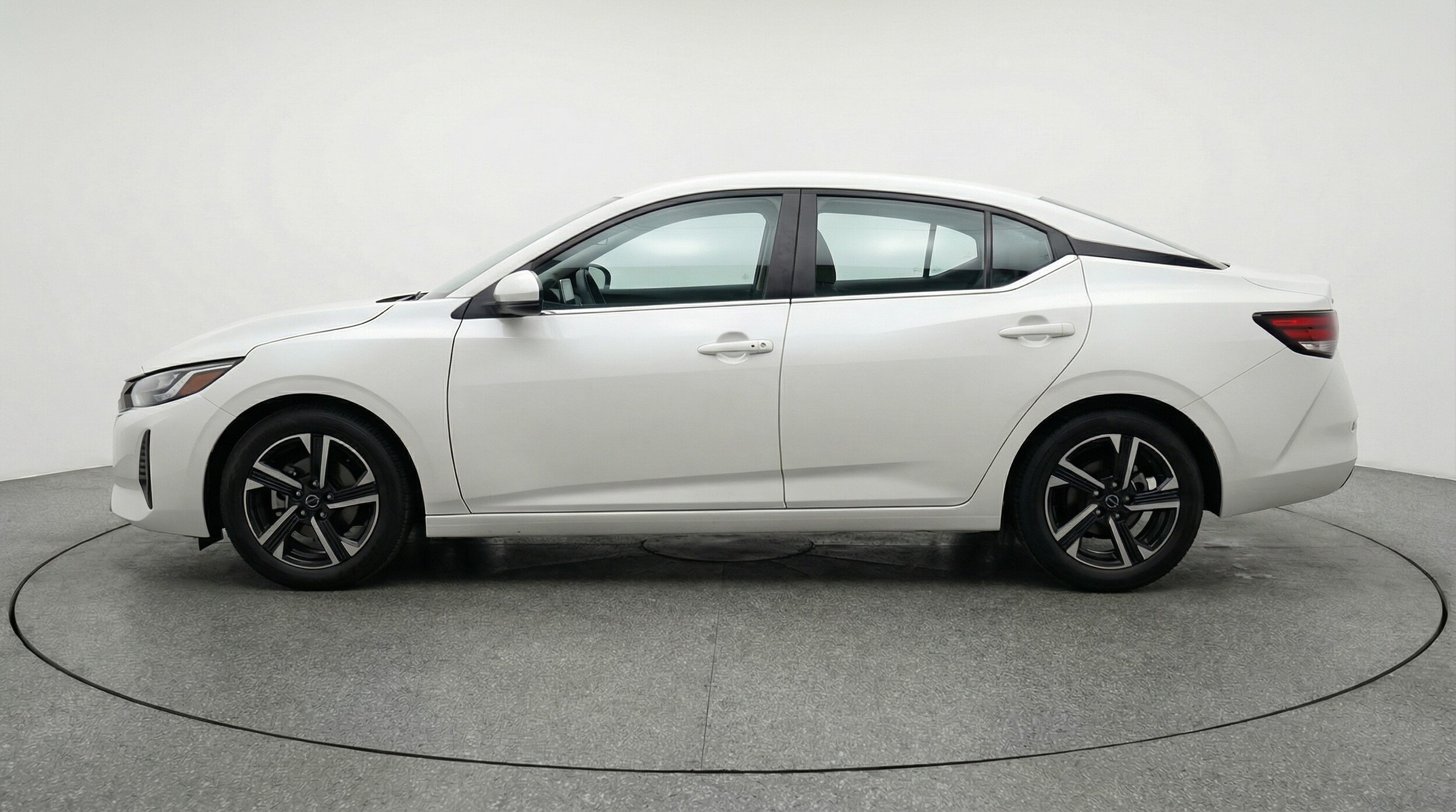 Thumbnail: 2025 Nissan Sentra - 4