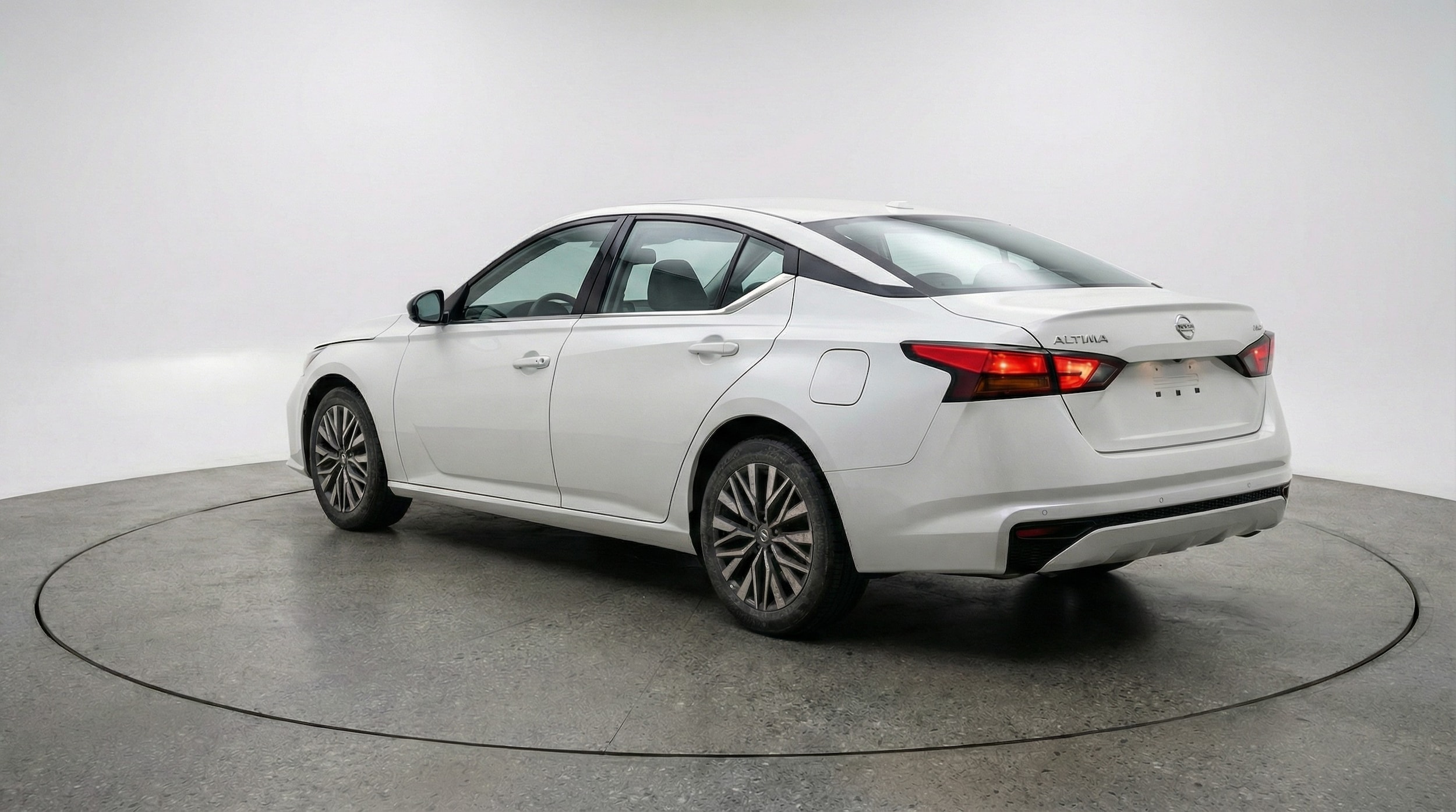 Thumbnail: 2025 Nissan Altima - 5