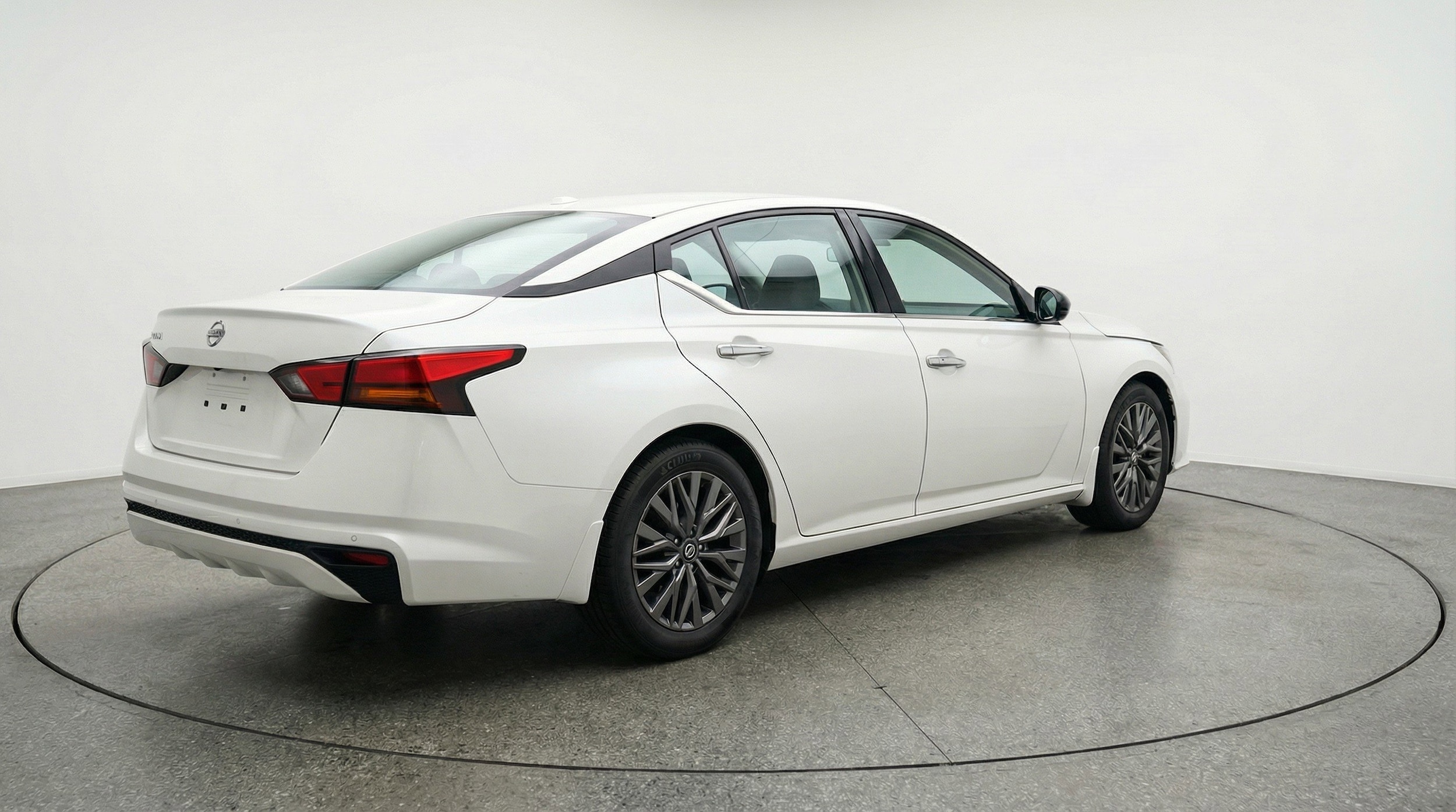 Thumbnail: 2025 Nissan Altima - 9