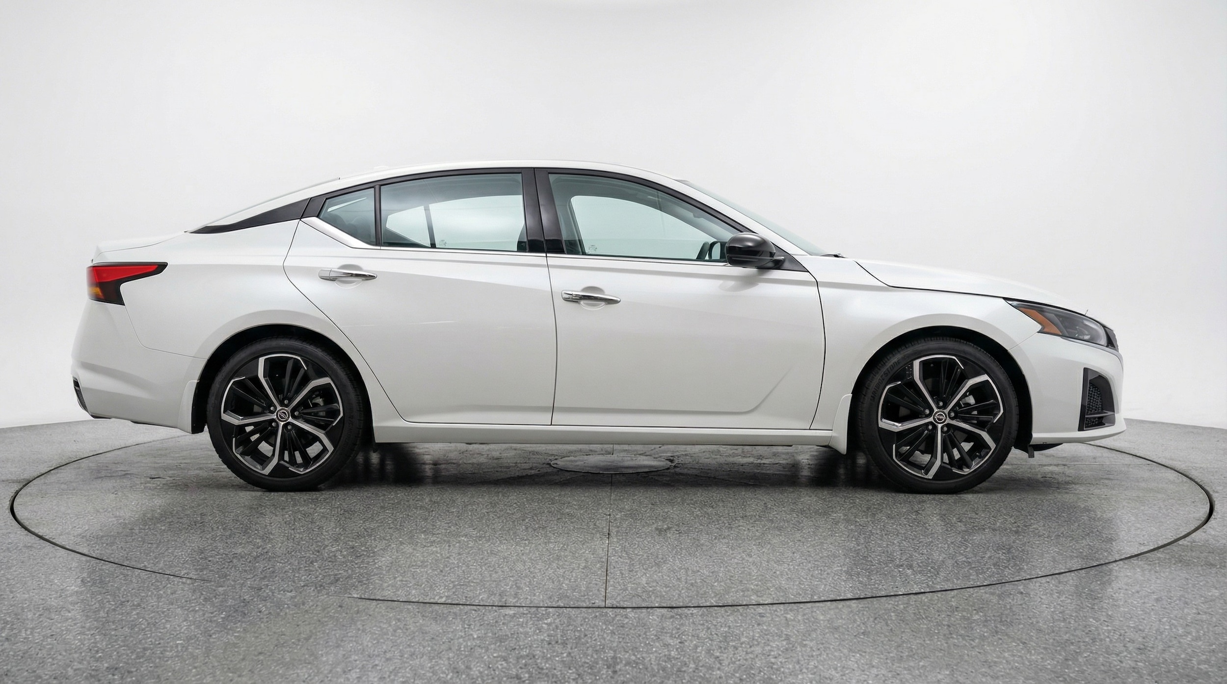 Thumbnail: 2025 Nissan Altima - 8