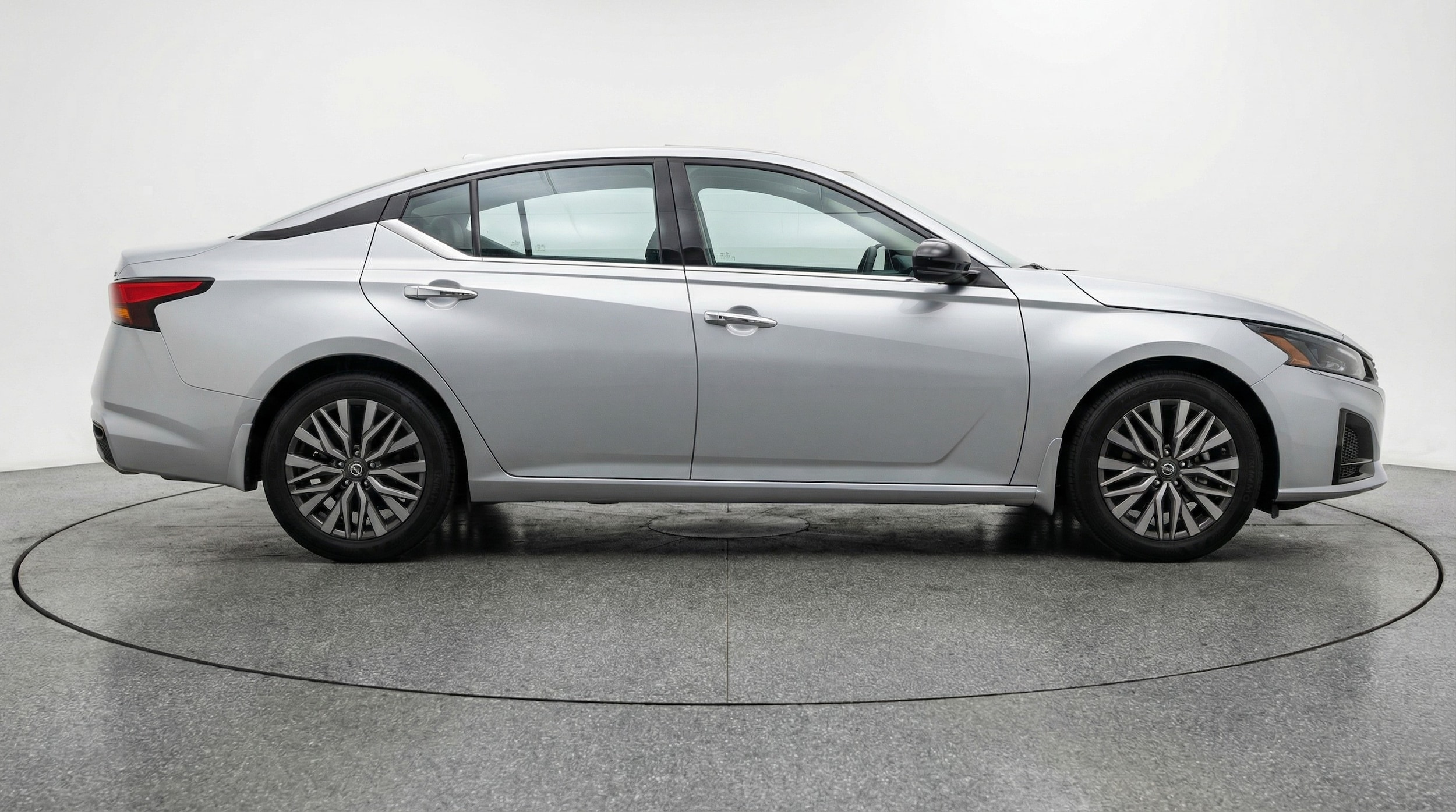 Thumbnail: 2025 Nissan Altima - 8