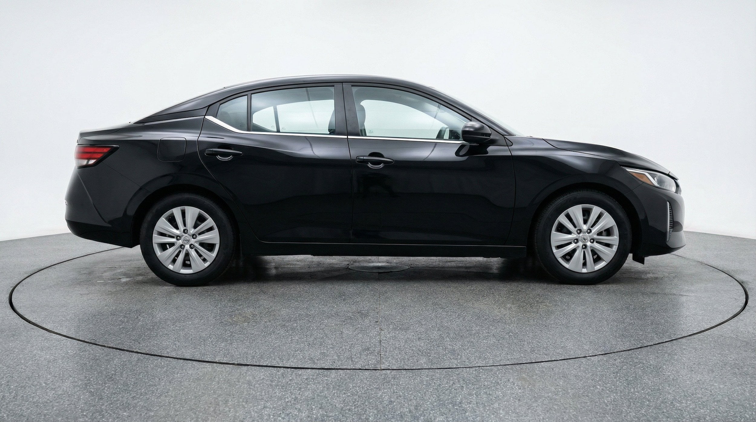 Thumbnail: 2025 Nissan Sentra - 11