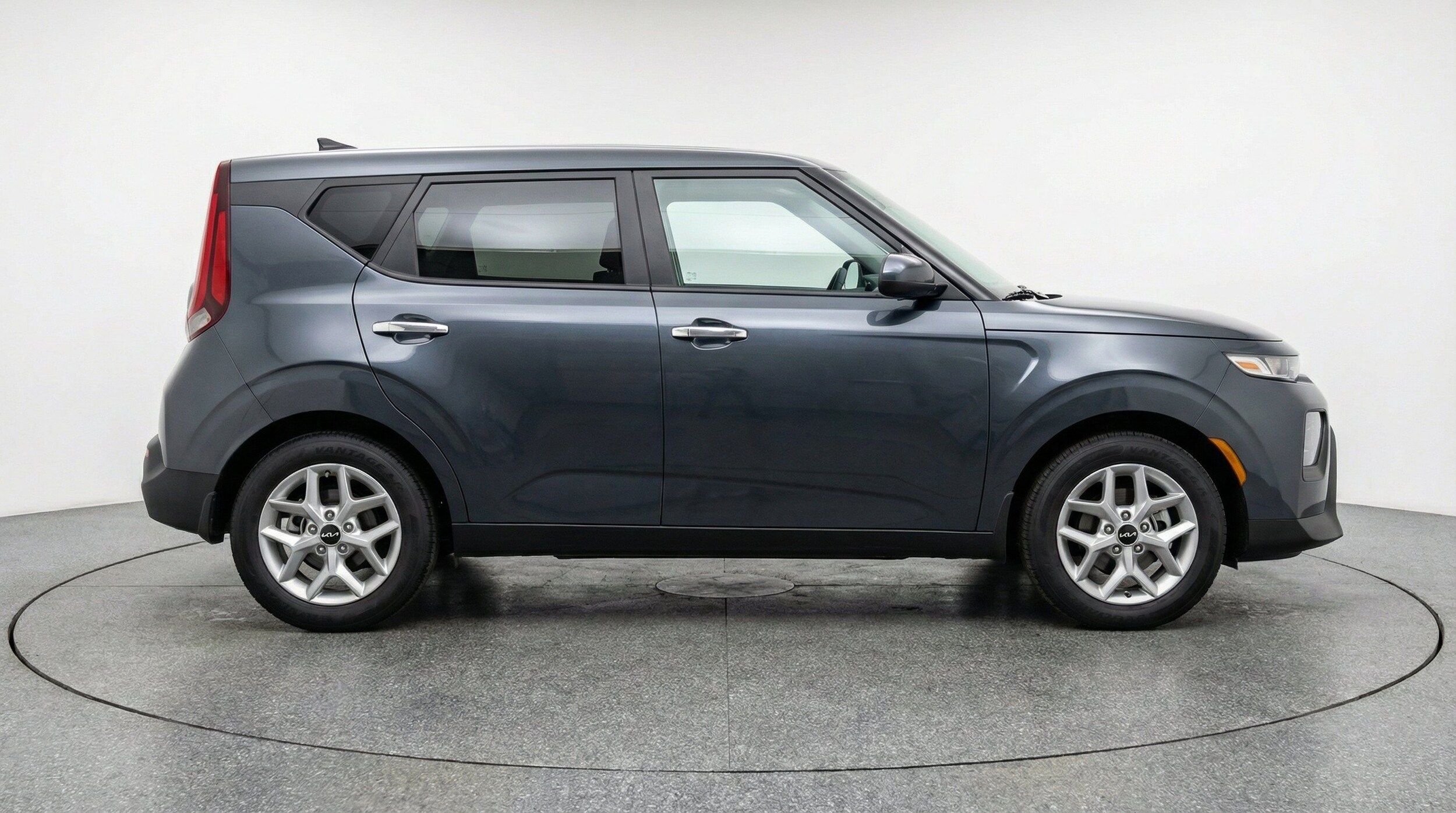 Thumbnail: 2025 Kia Soul - 10
