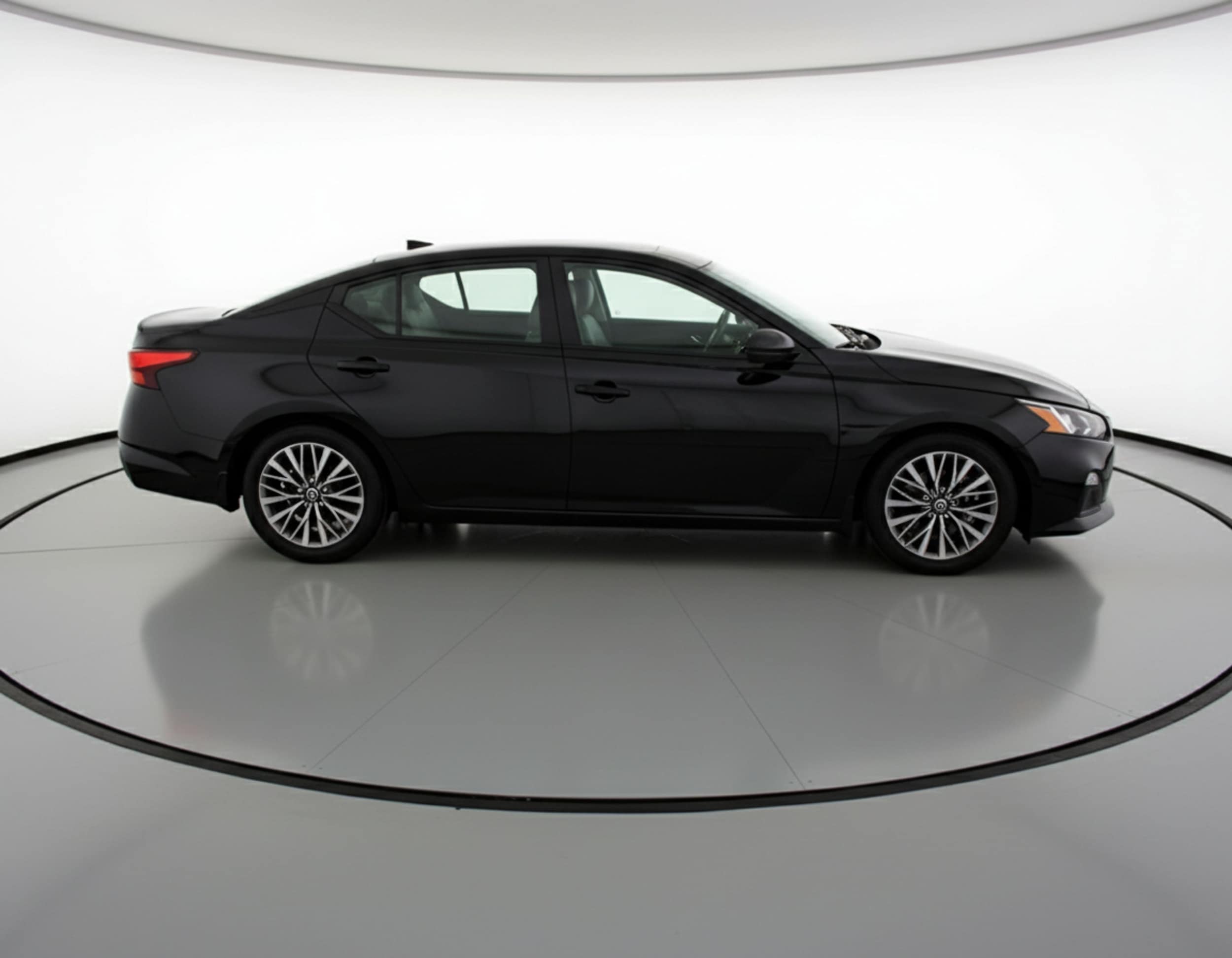 Thumbnail: 2025 Nissan Altima - 8