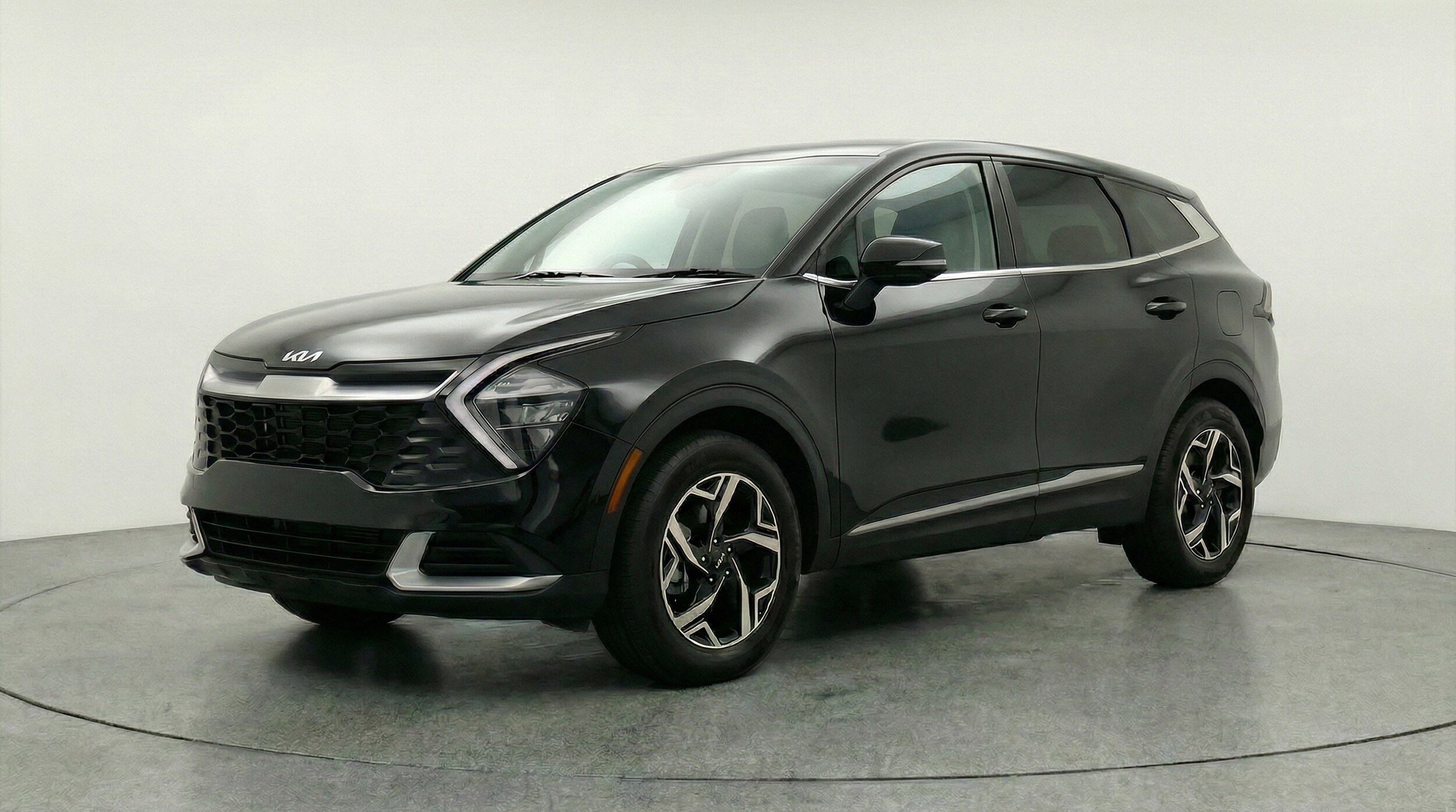 Thumbnail: 2025 Kia Sportage - 3