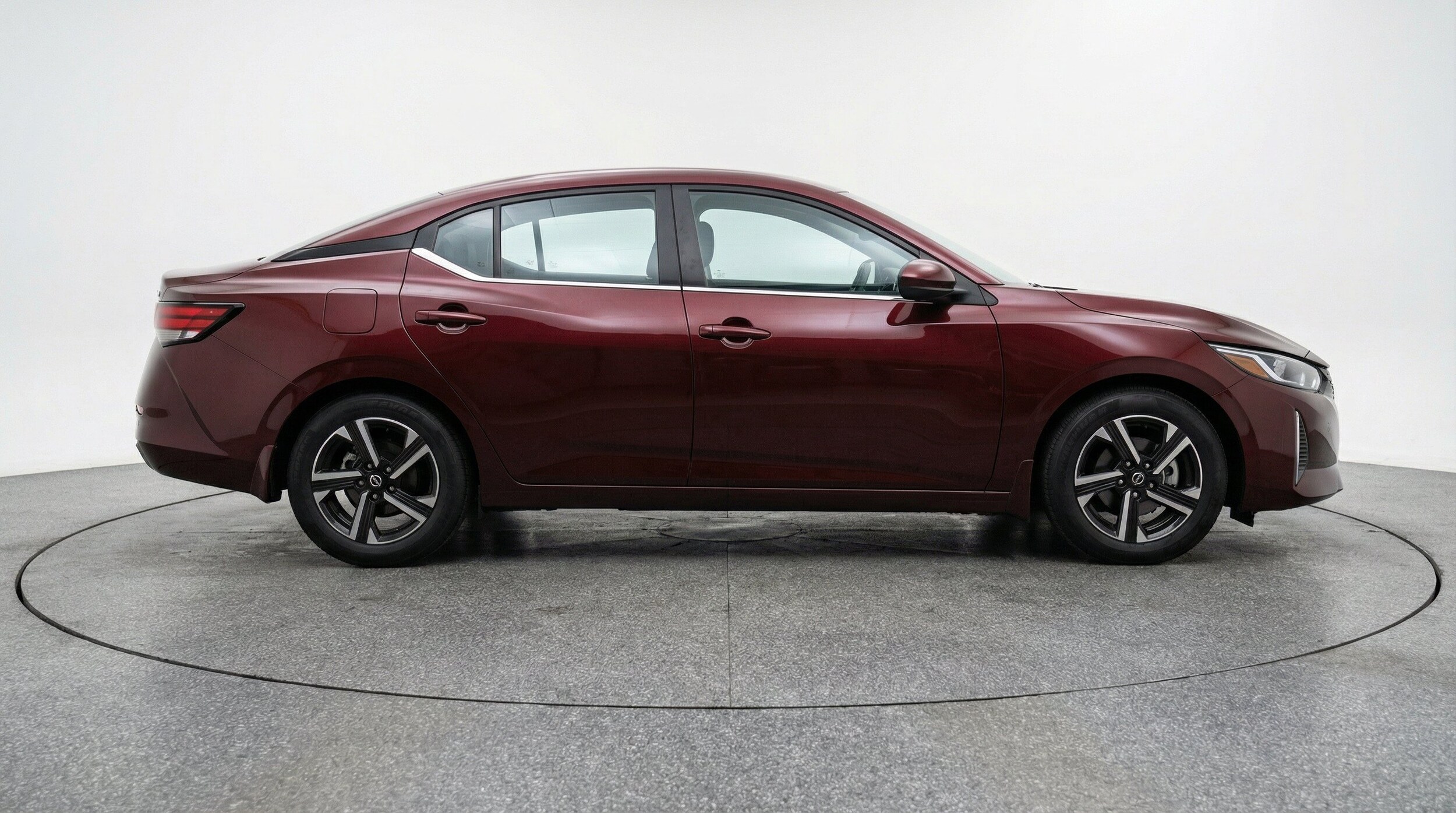 Thumbnail: 2025 Nissan Sentra - 10