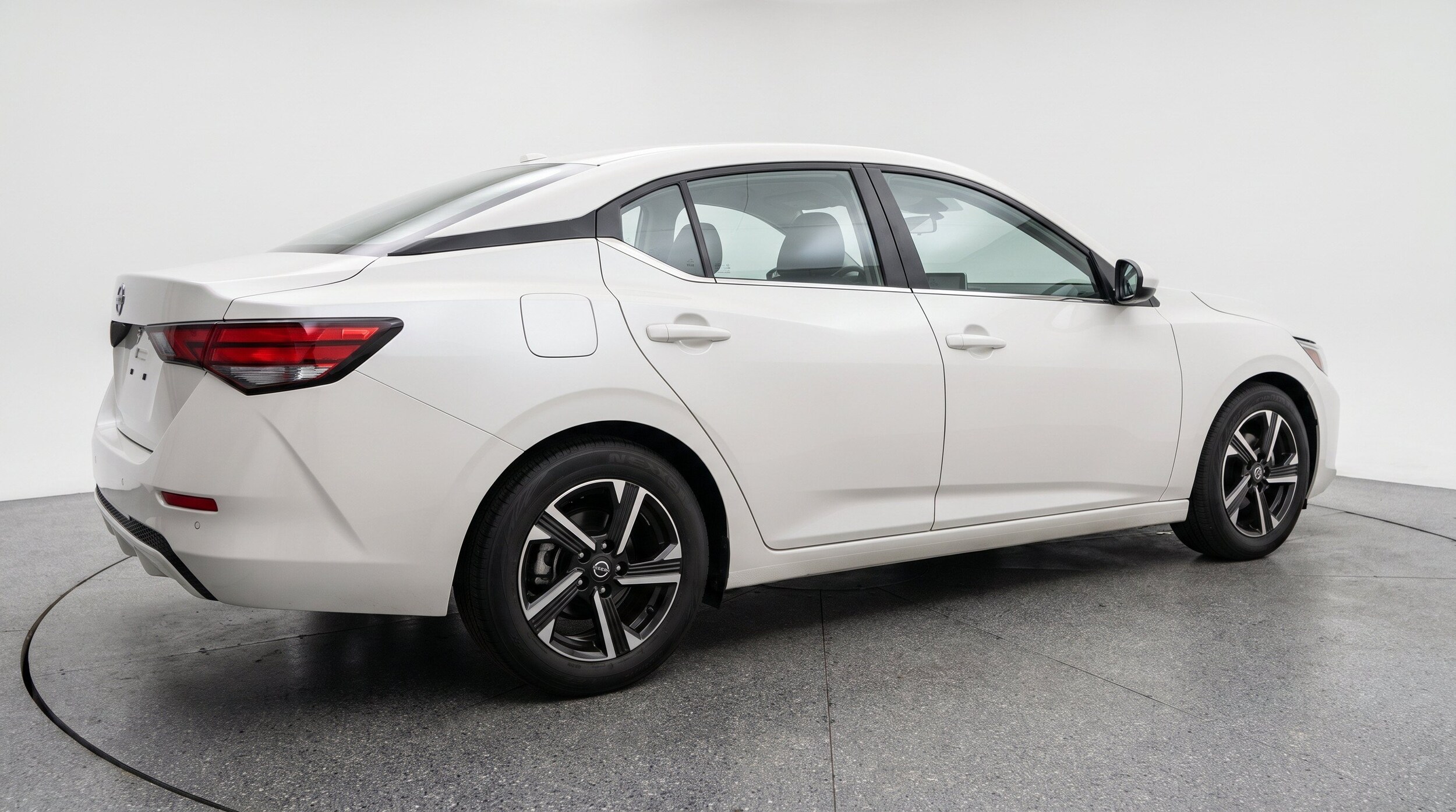 Thumbnail: 2025 Nissan Sentra - 9