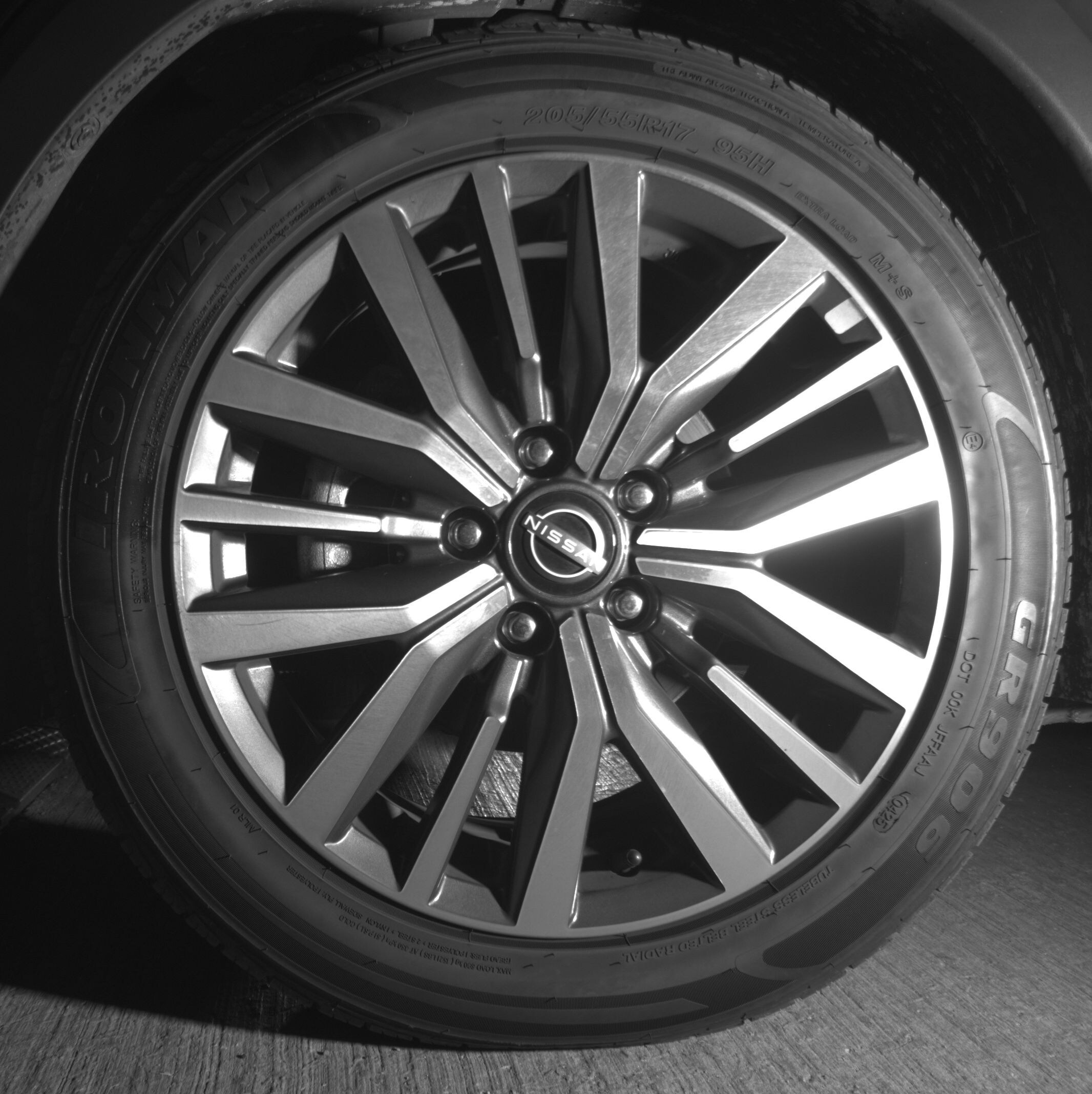 Thumbnail: 2024 Nissan Kicks - 9