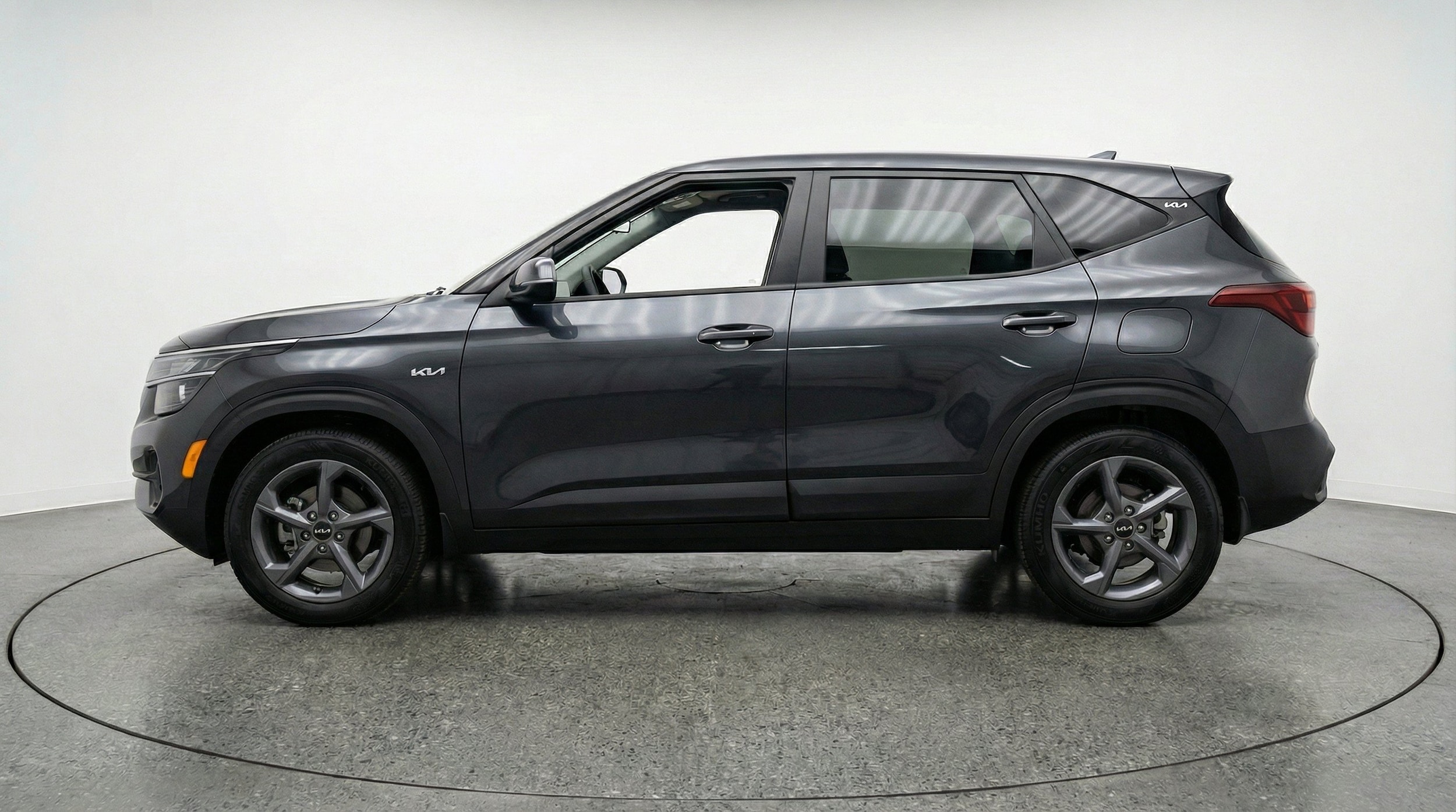 Thumbnail: 2026 Kia K4 - 5