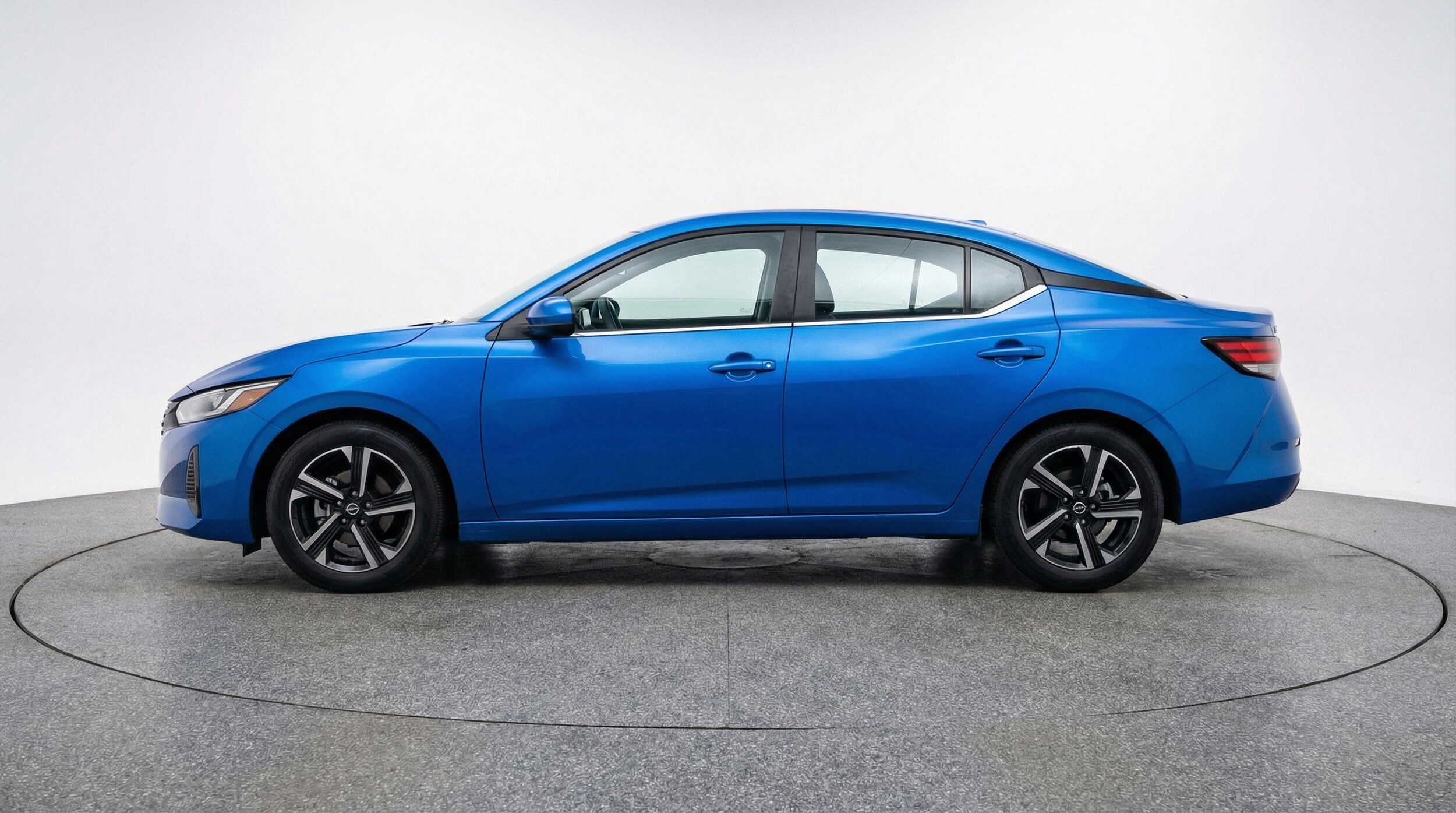 Thumbnail: 2025 Nissan Sentra - 5
