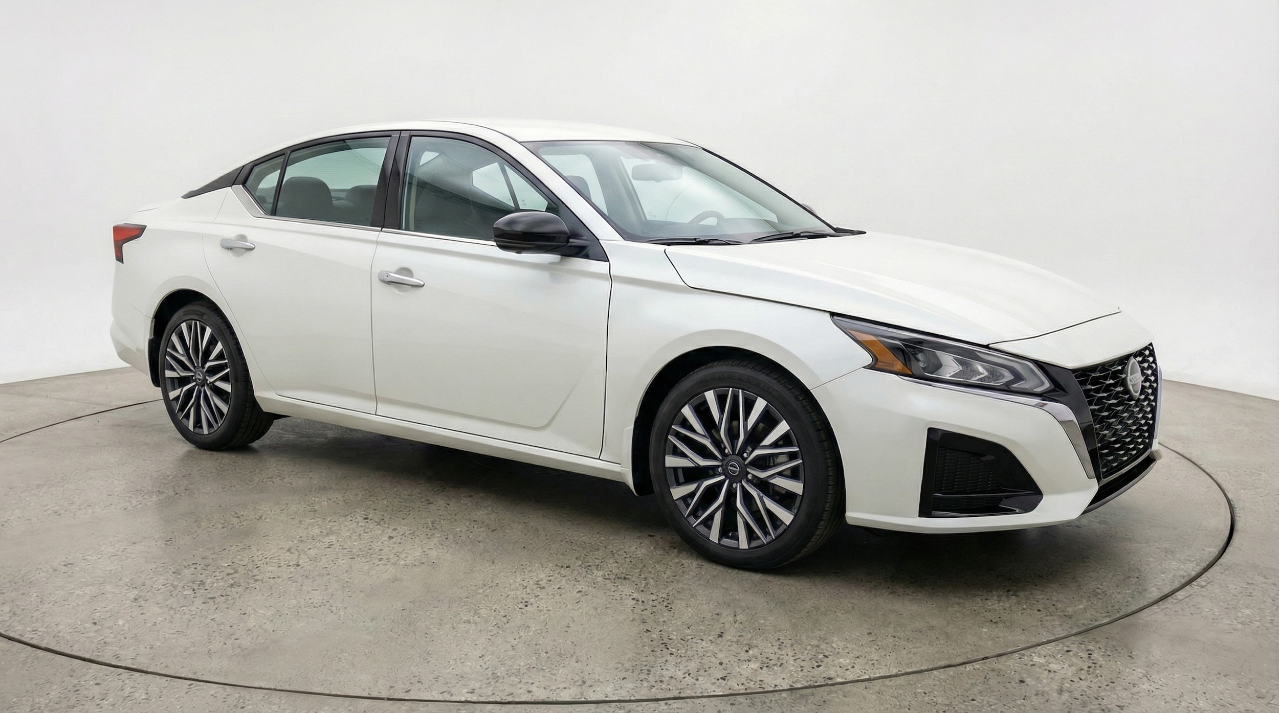 Thumbnail: 2025 Nissan Altima - 1