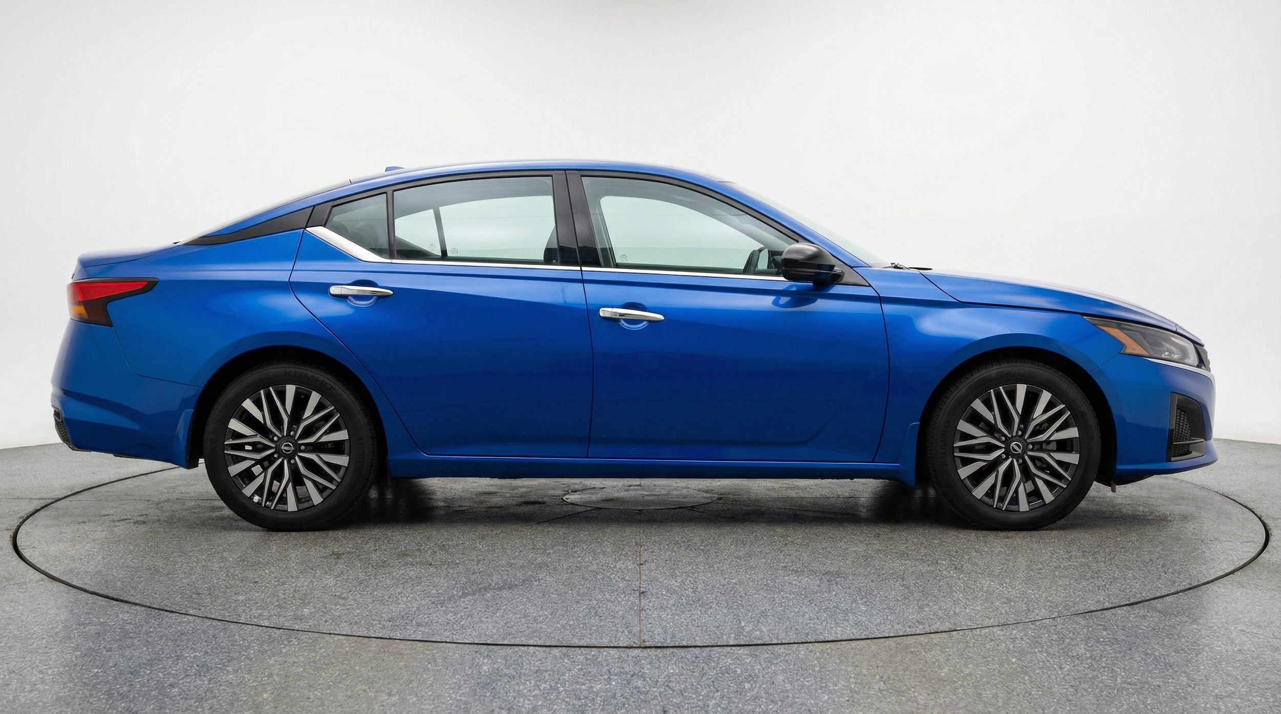 Thumbnail: 2025 Nissan Altima - 8