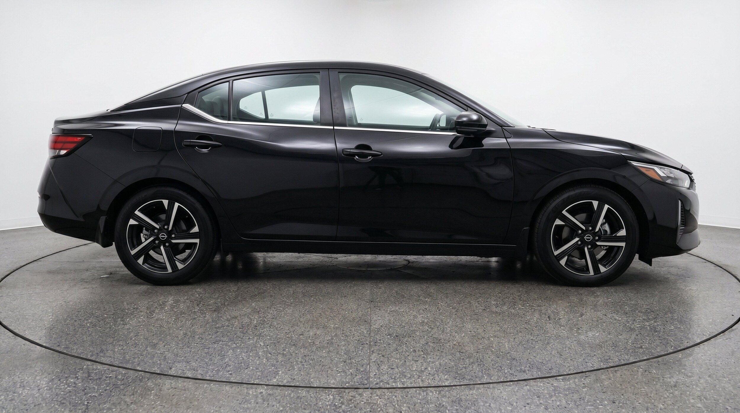 Thumbnail: 2025 Nissan Sentra - 11