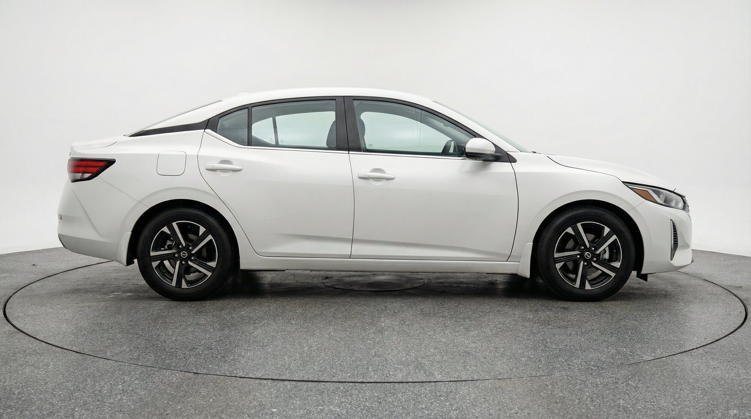 Thumbnail: 2025 Nissan Sentra - 11