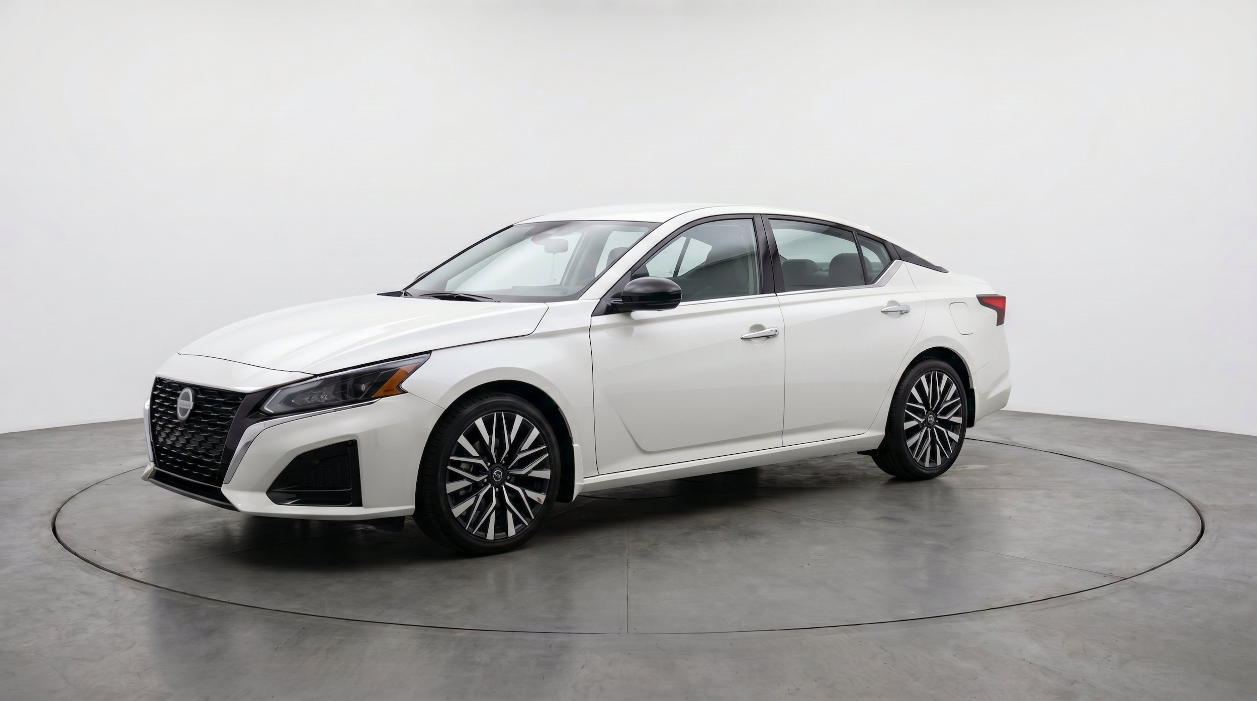 Thumbnail: 2025 Nissan Altima - 3