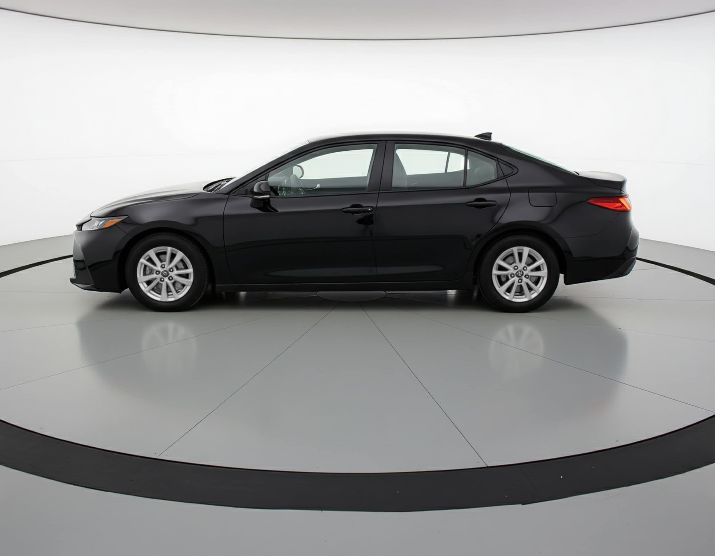 Thumbnail: 2025 Toyota Camry - 4