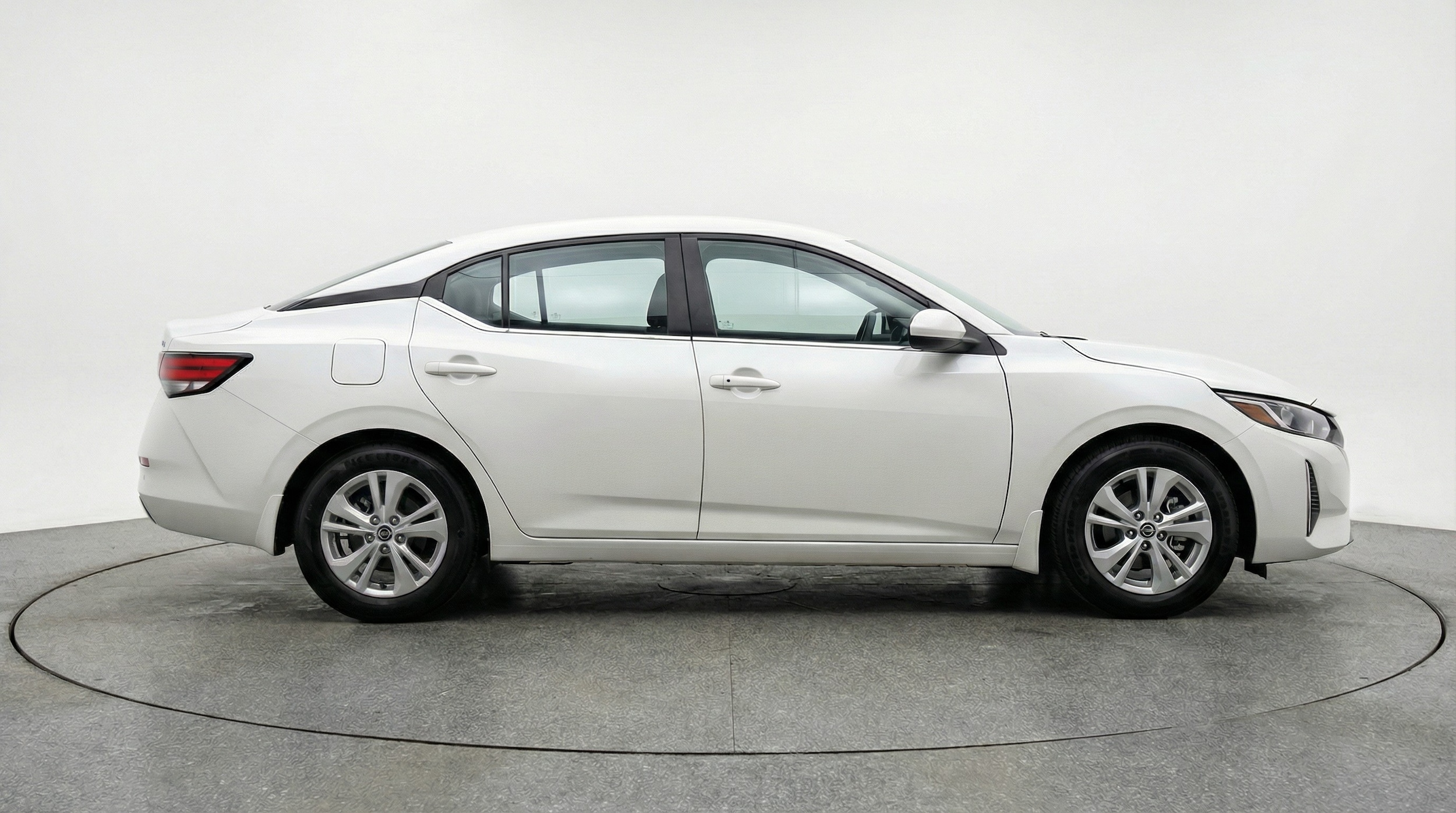 Thumbnail: 2025 Nissan Sentra - 8