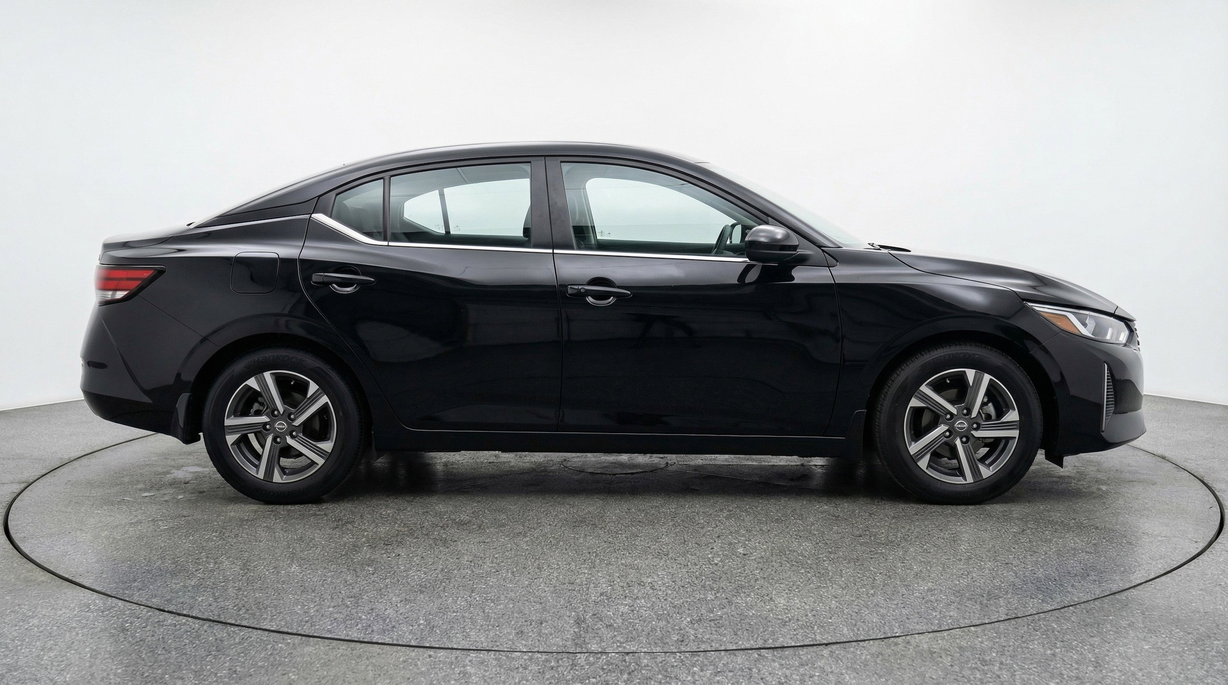 Thumbnail: 2025 Nissan Sentra - 11