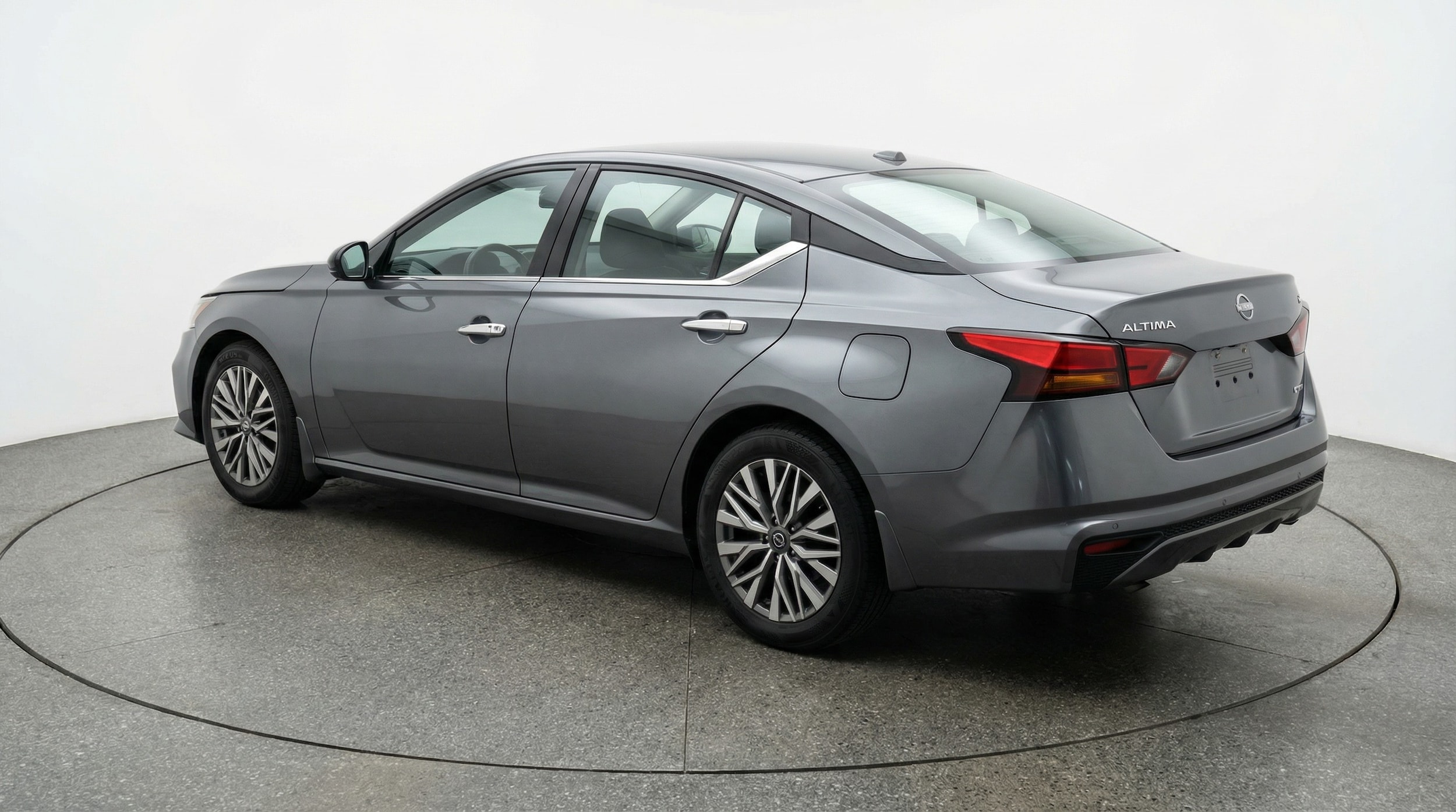 Thumbnail: 2025 Nissan Altima - 5