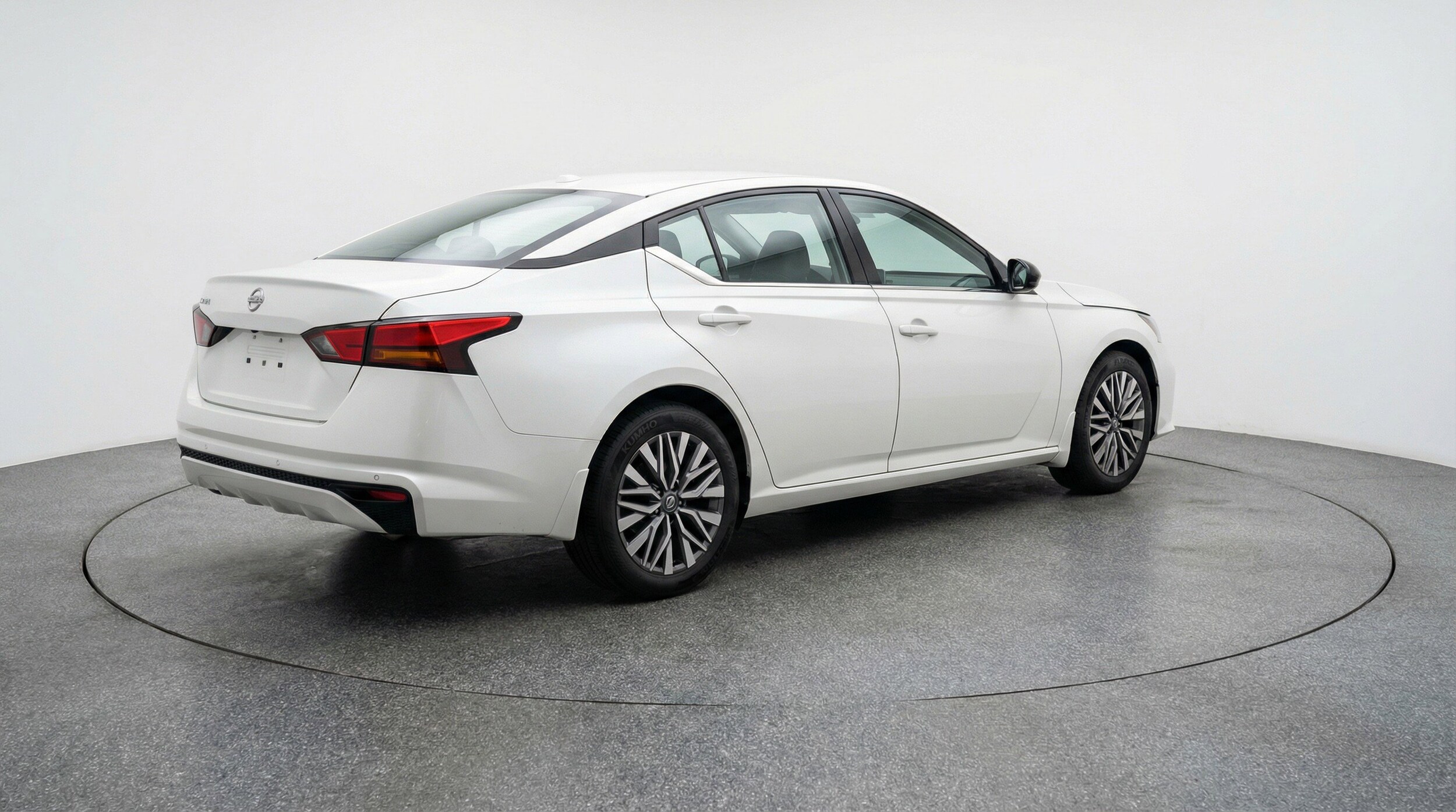 Thumbnail: 2025 Nissan Altima - 9