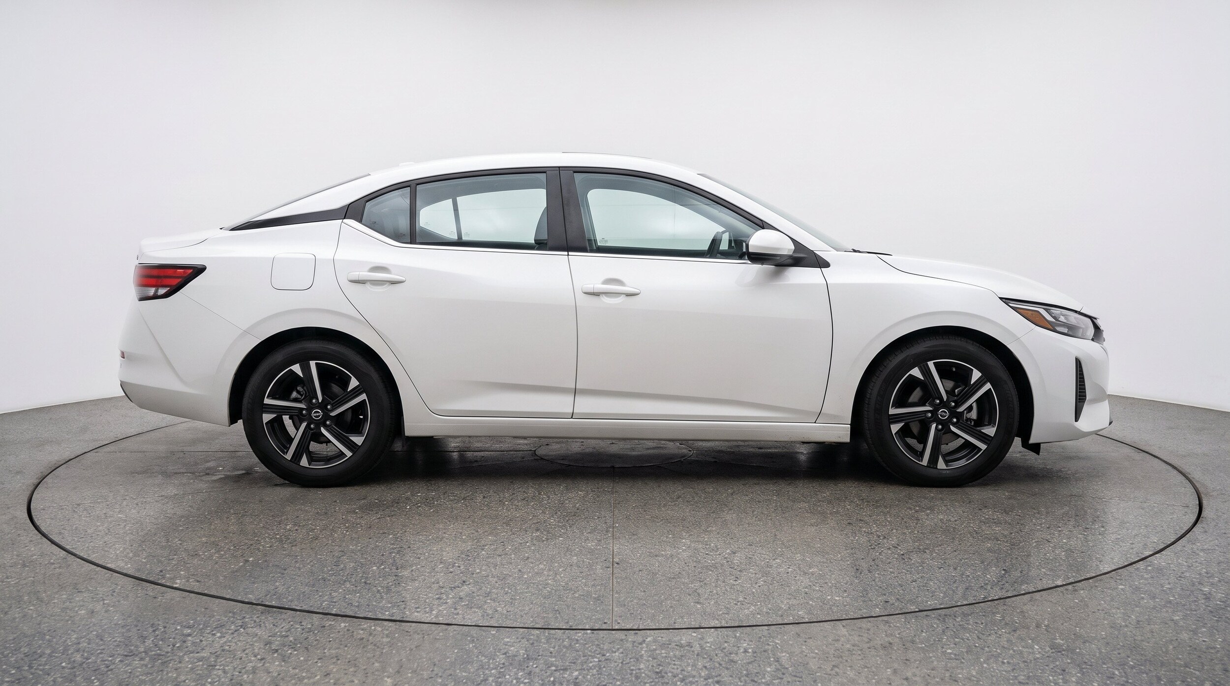 Thumbnail: 2025 Nissan Sentra - 11