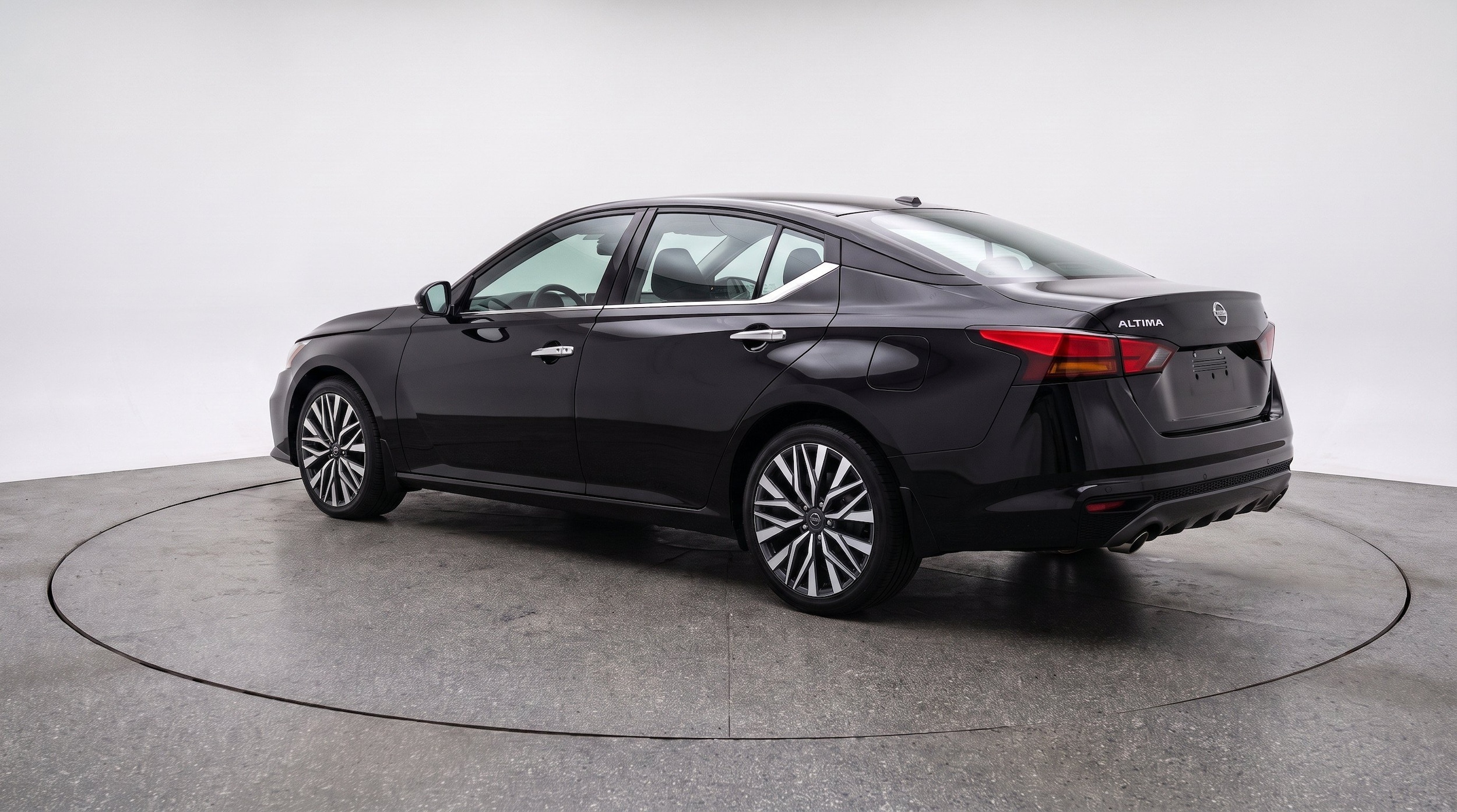 Thumbnail: 2025 Nissan Altima - 6