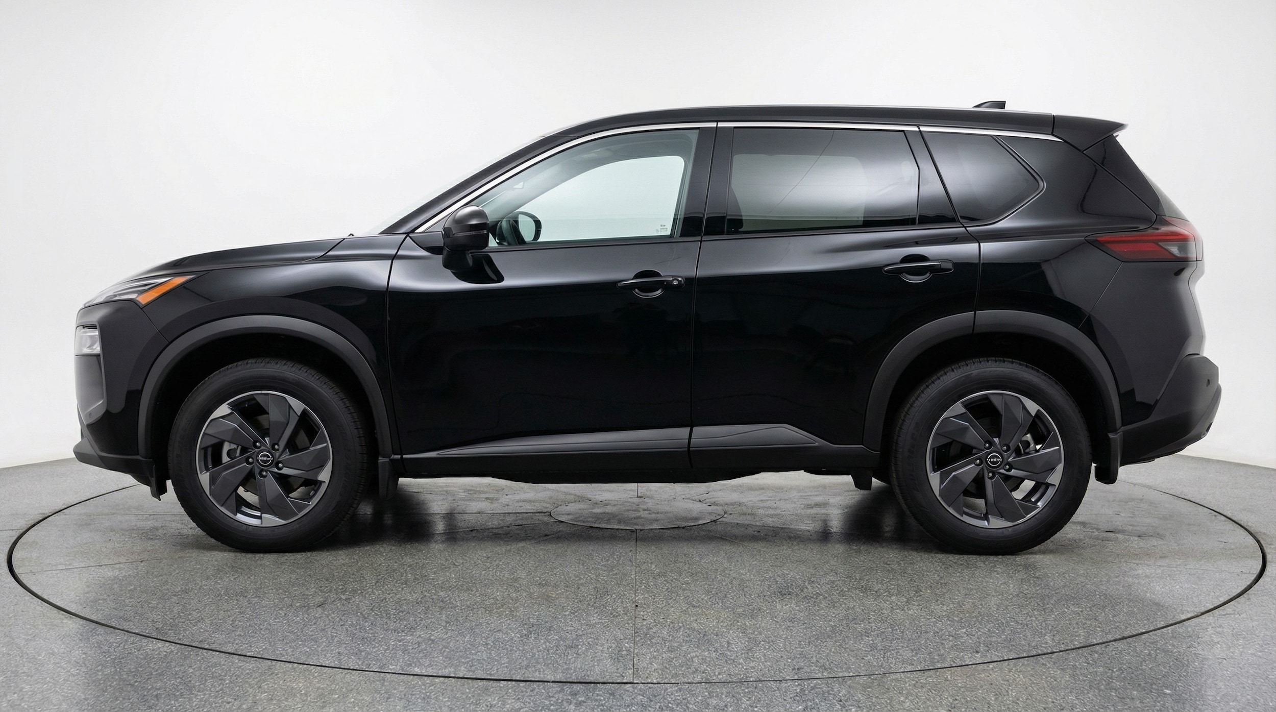 Thumbnail: 2025 Nissan Rogue - 4