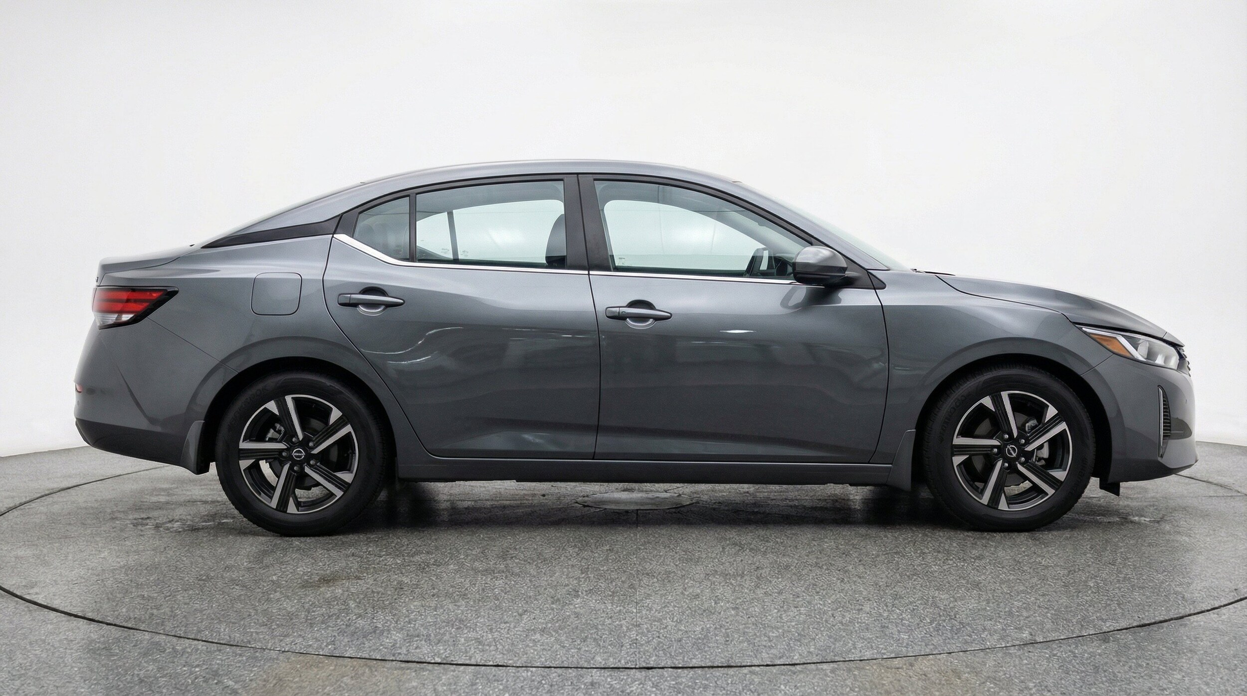 Thumbnail: 2025 Nissan Sentra - 11