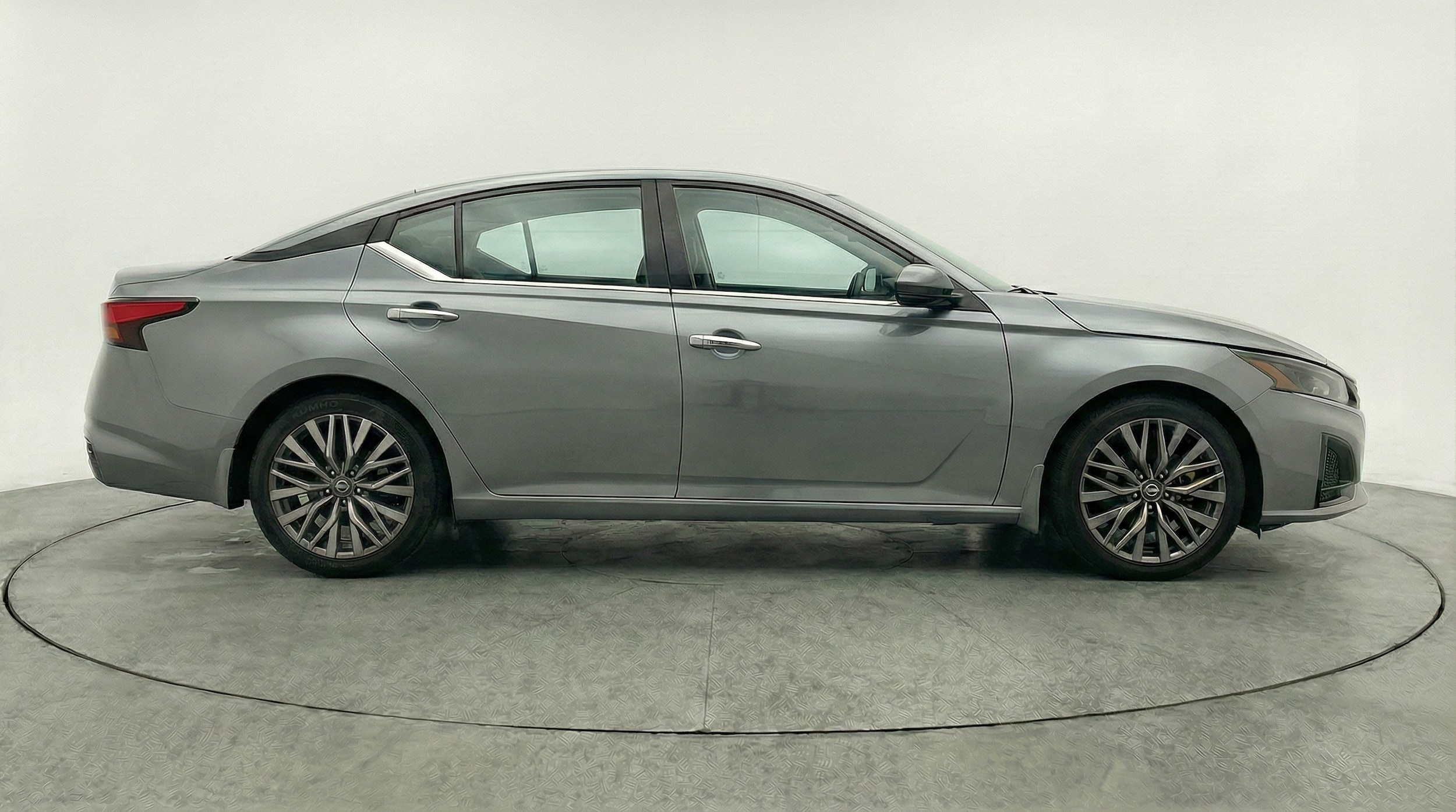 Thumbnail: 2025 Nissan Altima - 8