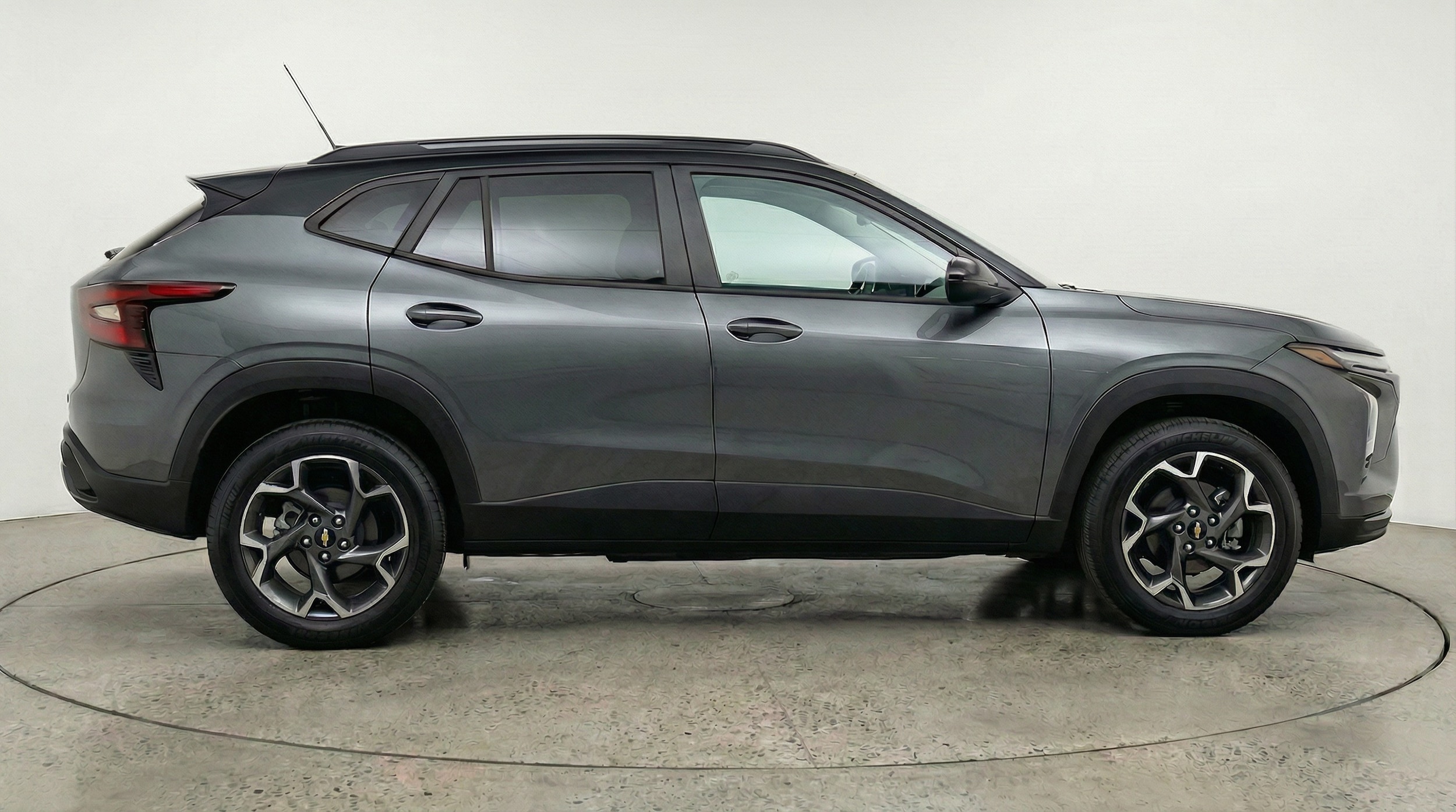 Thumbnail: 2025 Chevrolet Trax - 8