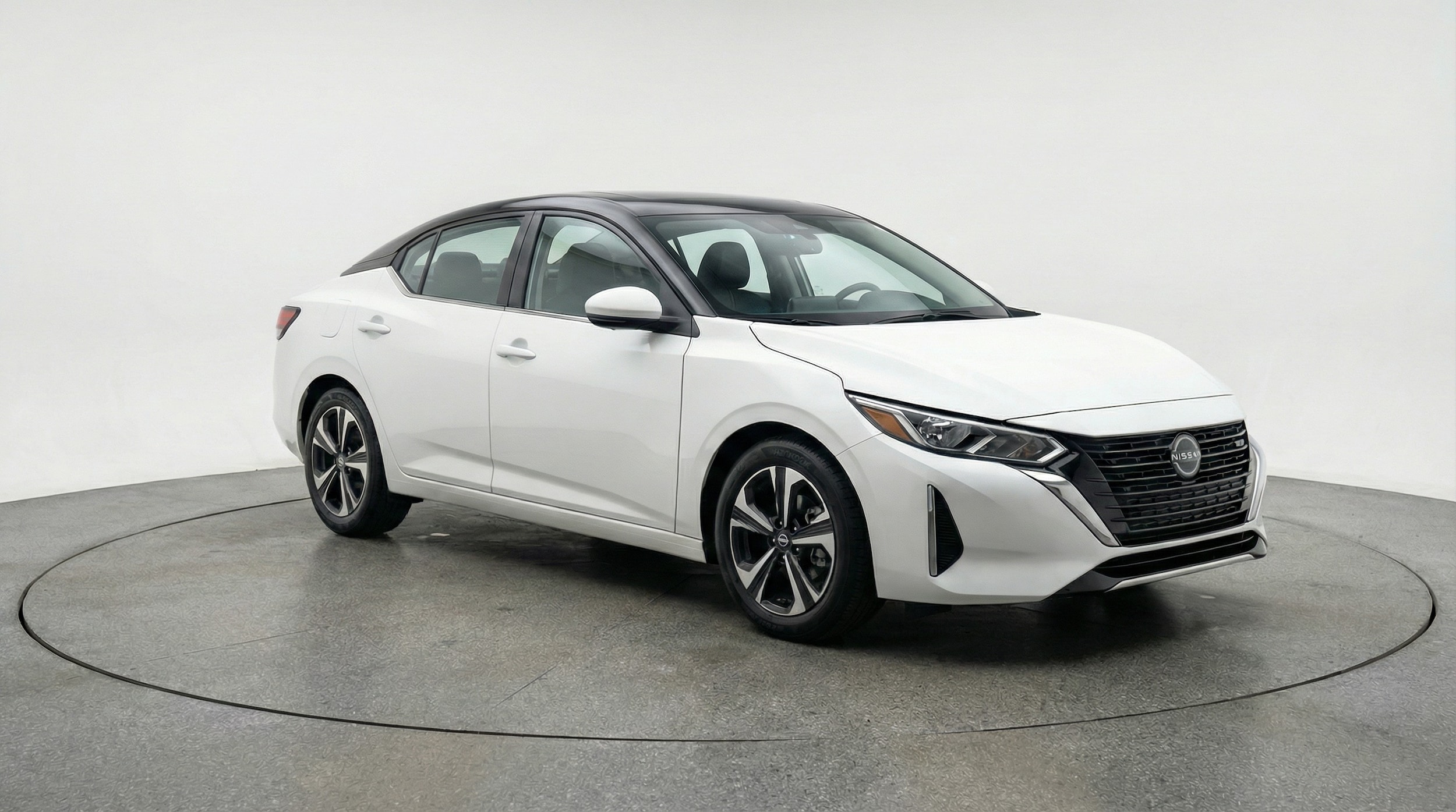 Thumbnail: 2025 Nissan Sentra - 1