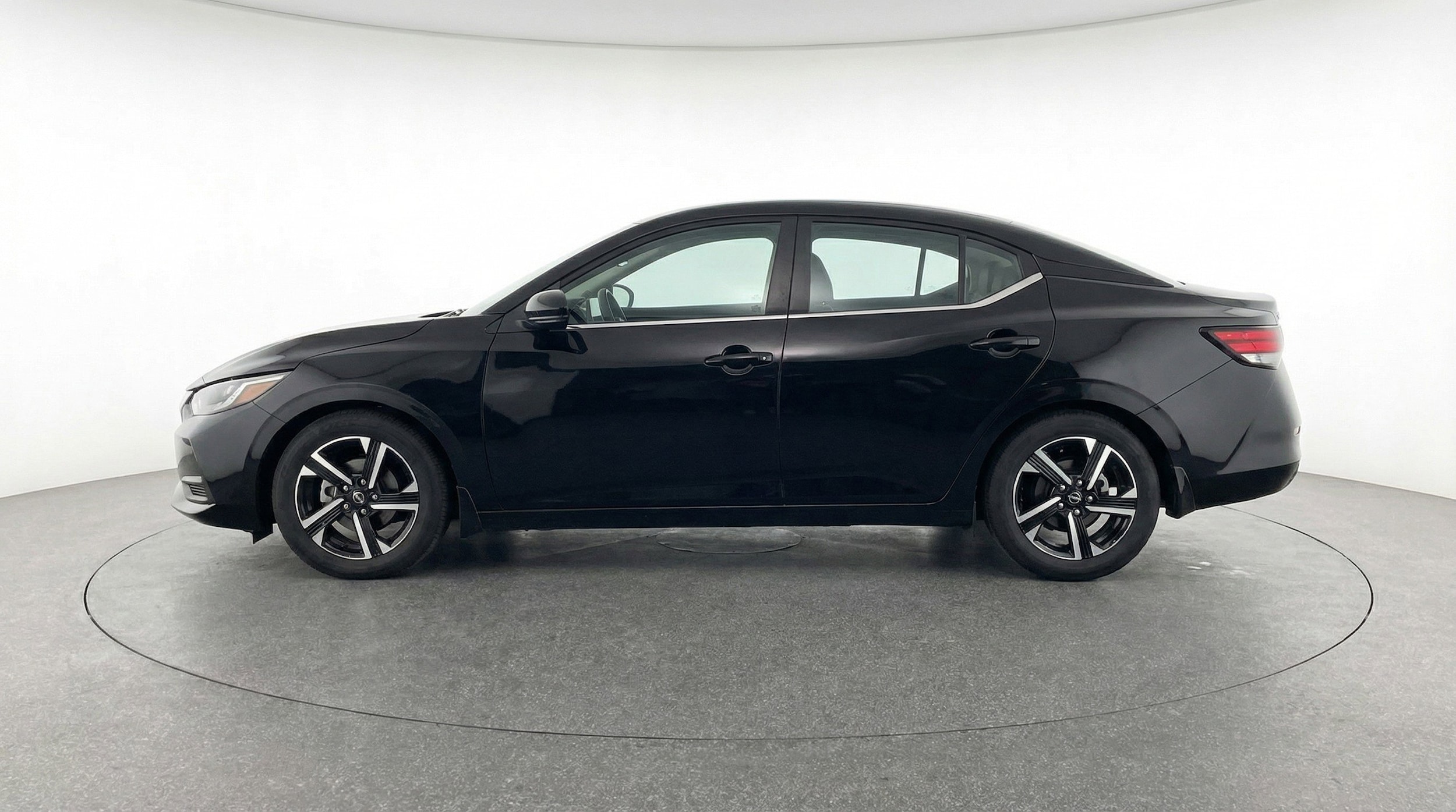 Thumbnail: 2025 Nissan Sentra - 5