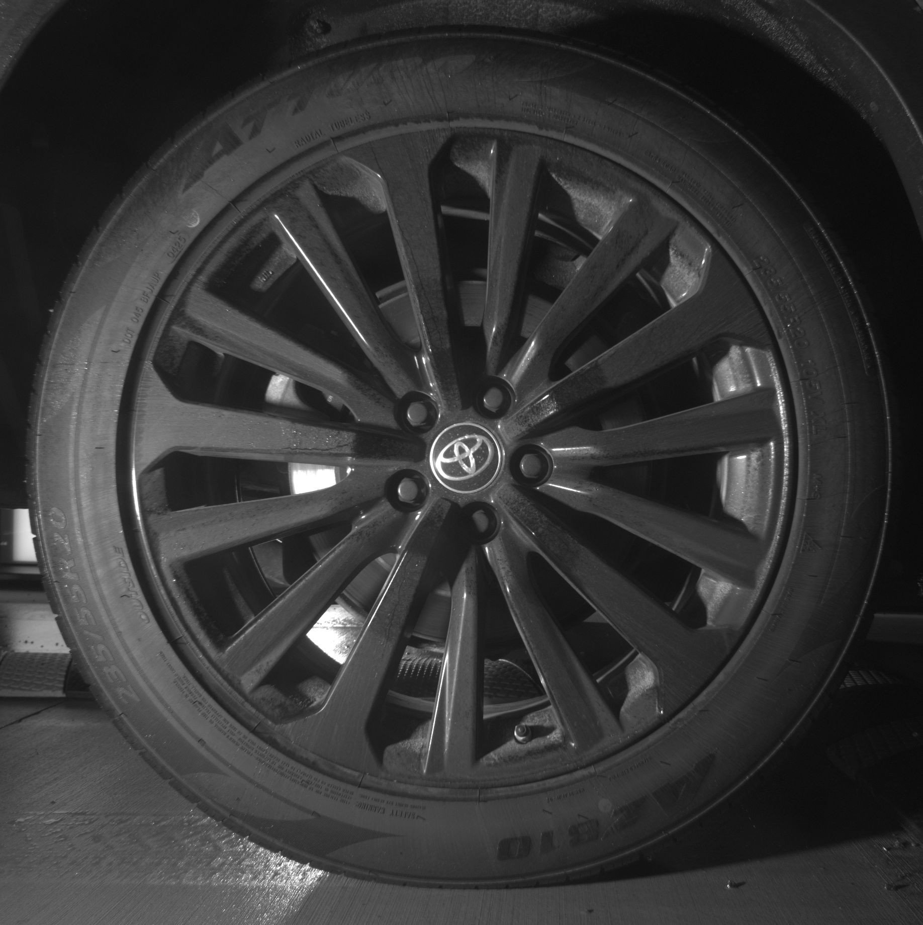 Thumbnail: 2024 Toyota Highlander - 15