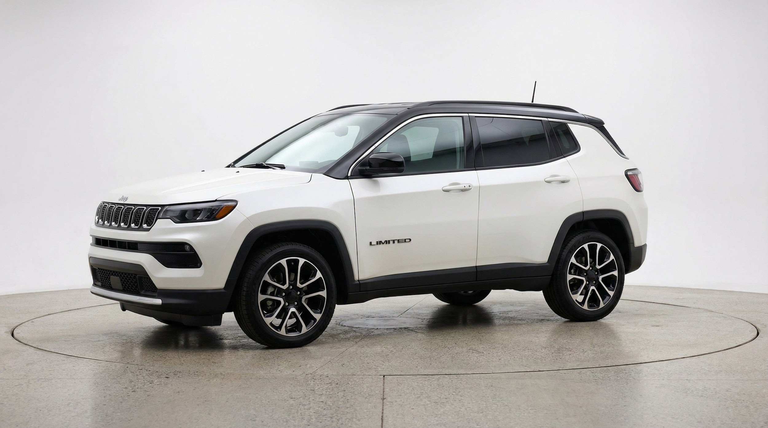 Thumbnail: 2025 Jeep Compass - 3