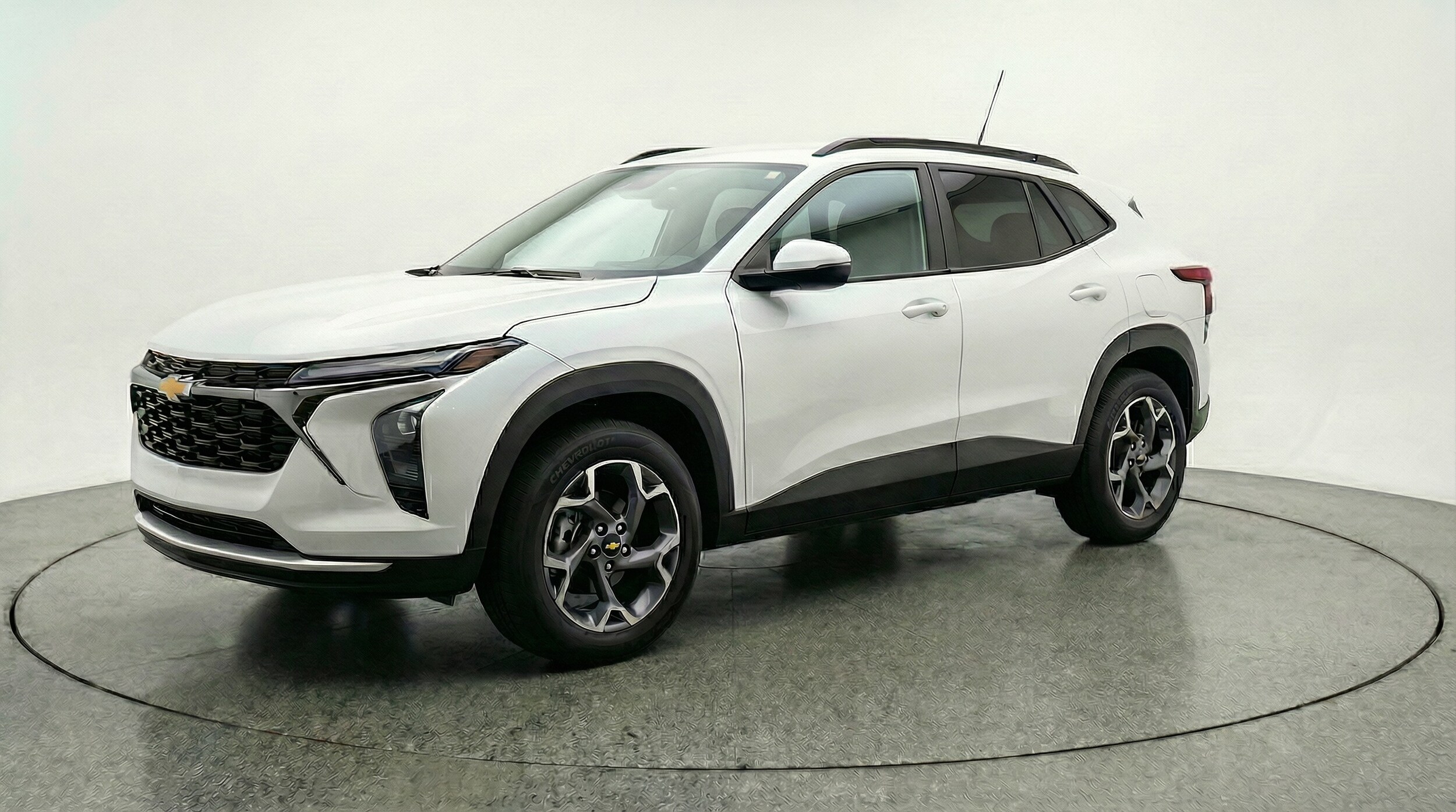 Thumbnail: 2025 Chevrolet Trax - 3