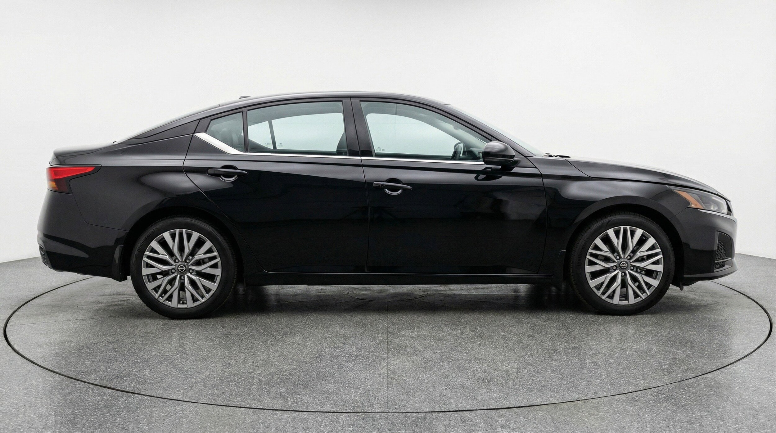 Thumbnail: 2025 Nissan Altima - 11