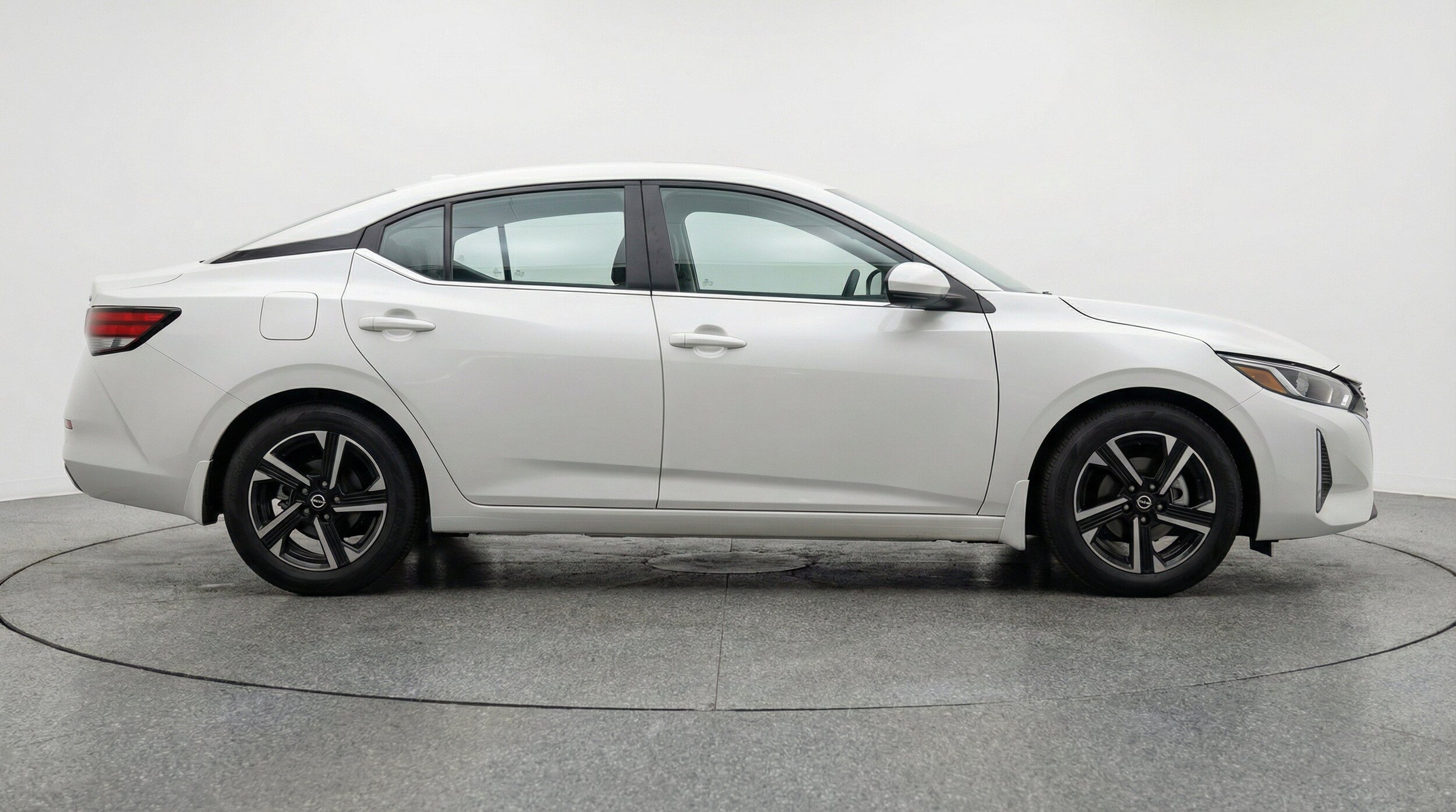 Thumbnail: 2025 Nissan Sentra - 11