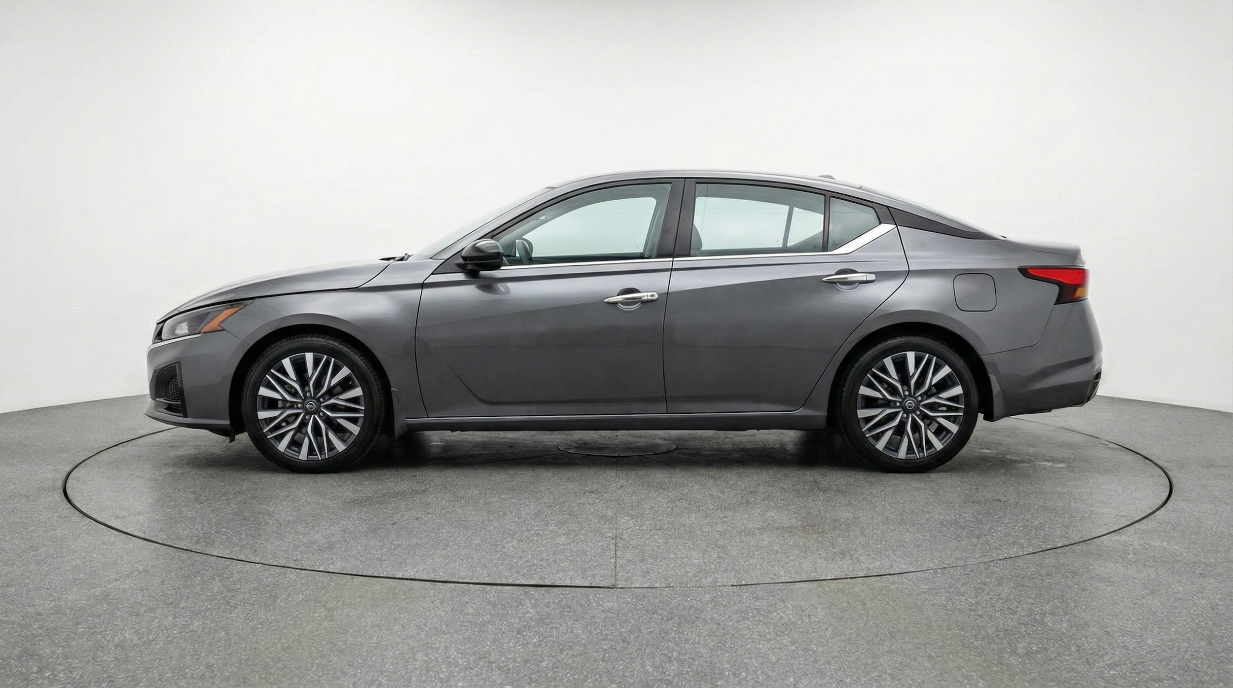 Thumbnail: 2025 Nissan Altima - 4