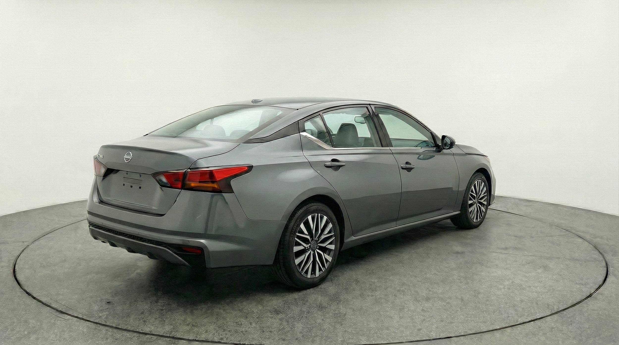 Thumbnail: 2025 Nissan Altima - 9