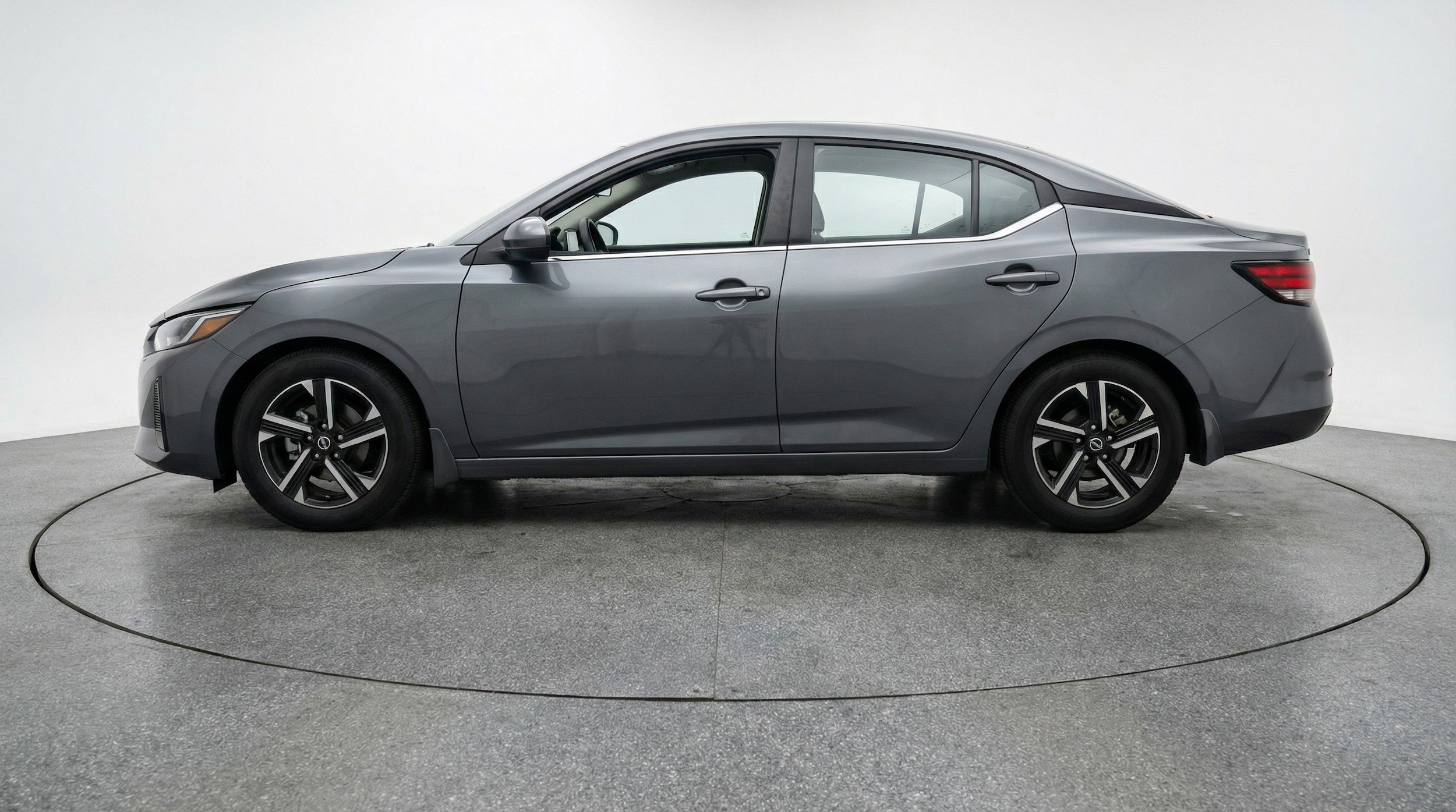 Thumbnail: 2025 Nissan Sentra - 5