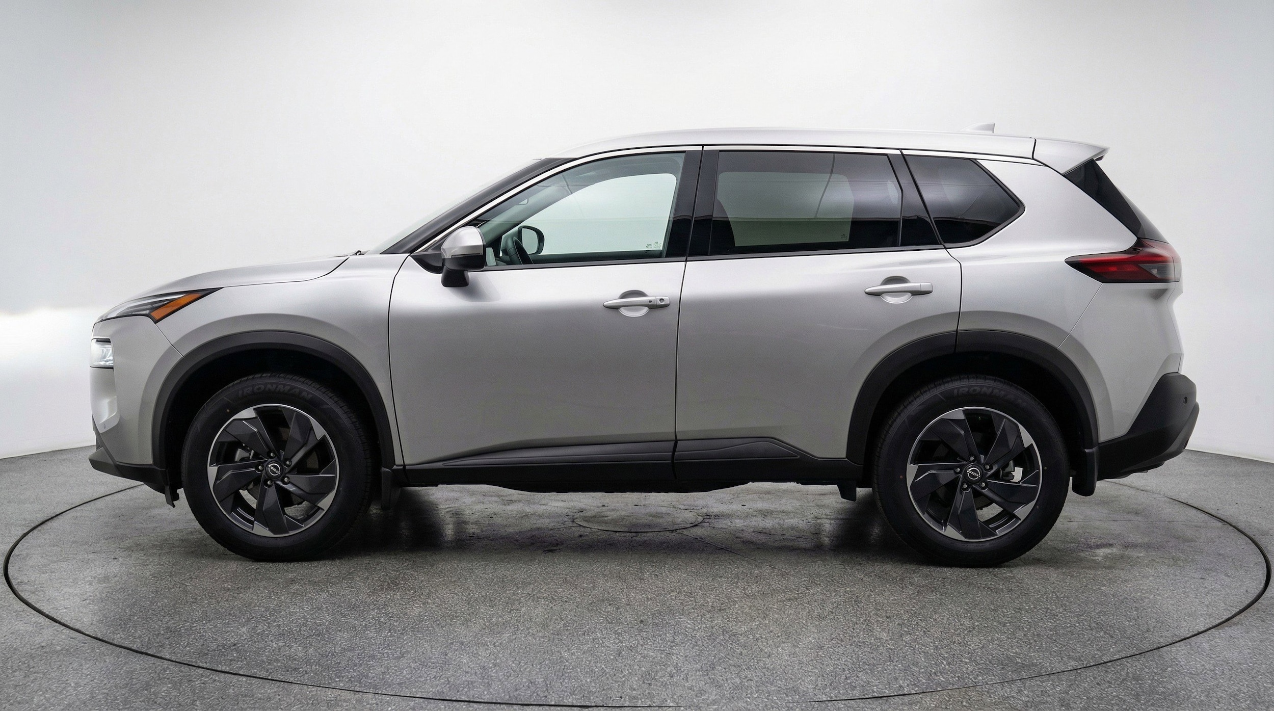 Thumbnail: 2025 Nissan Rogue - 5