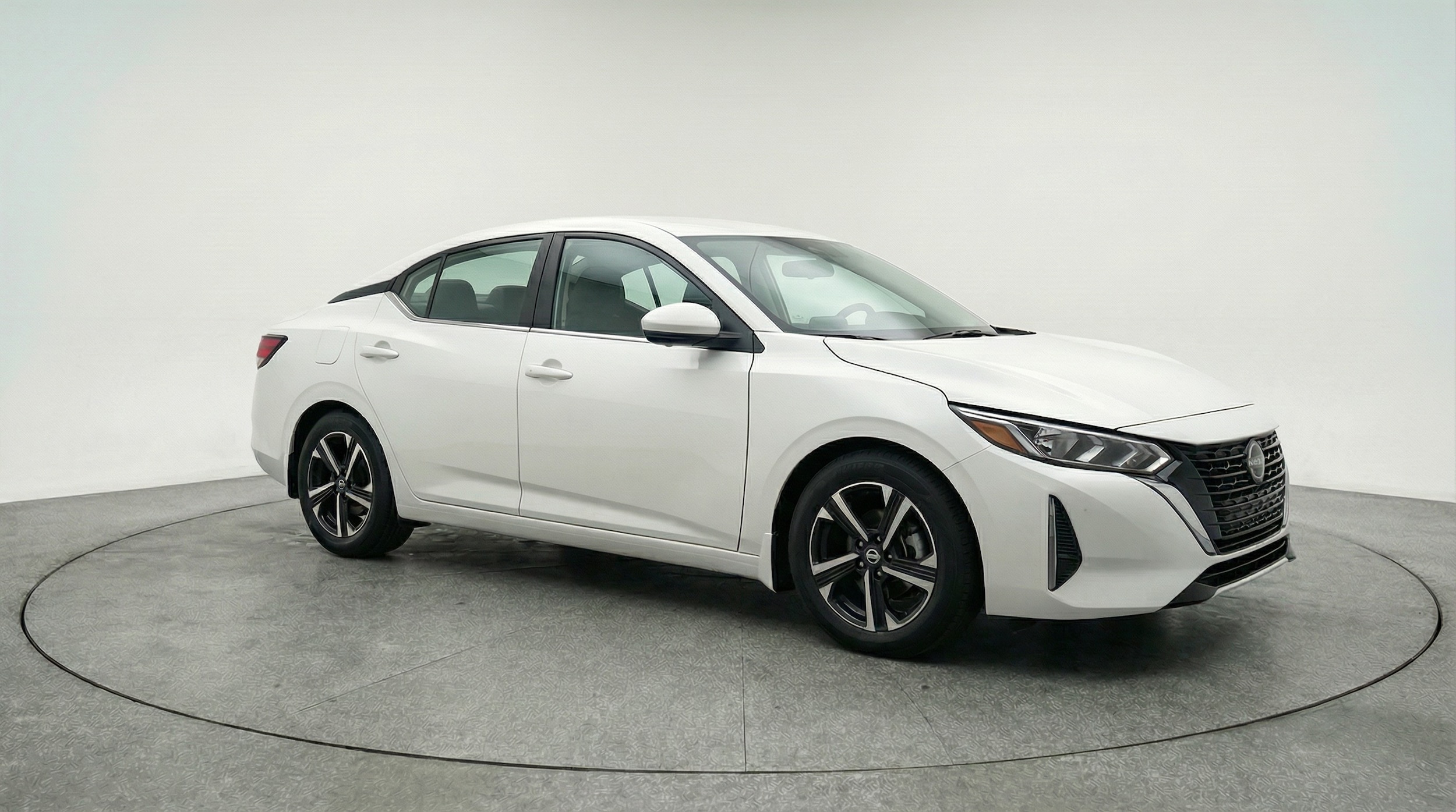 Thumbnail: 2025 Nissan Sentra - 1