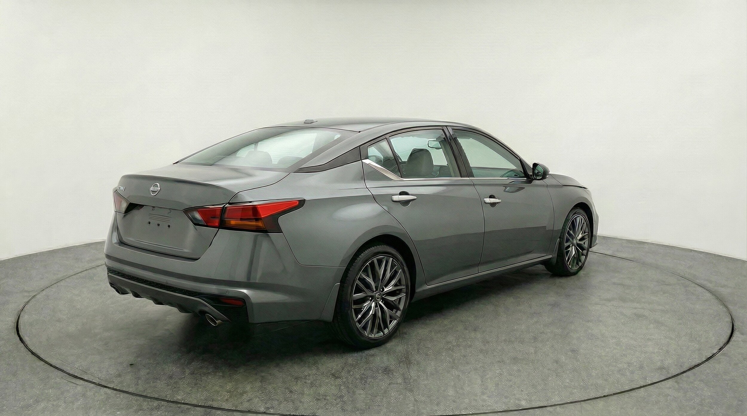 Thumbnail: 2025 Nissan Altima - 9