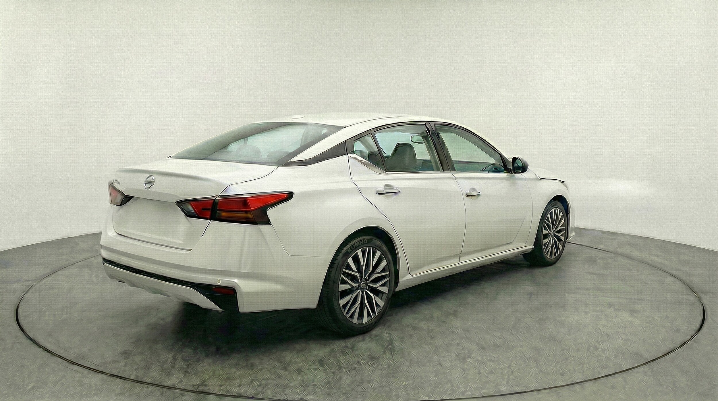 Thumbnail: 2025 Nissan Altima - 9